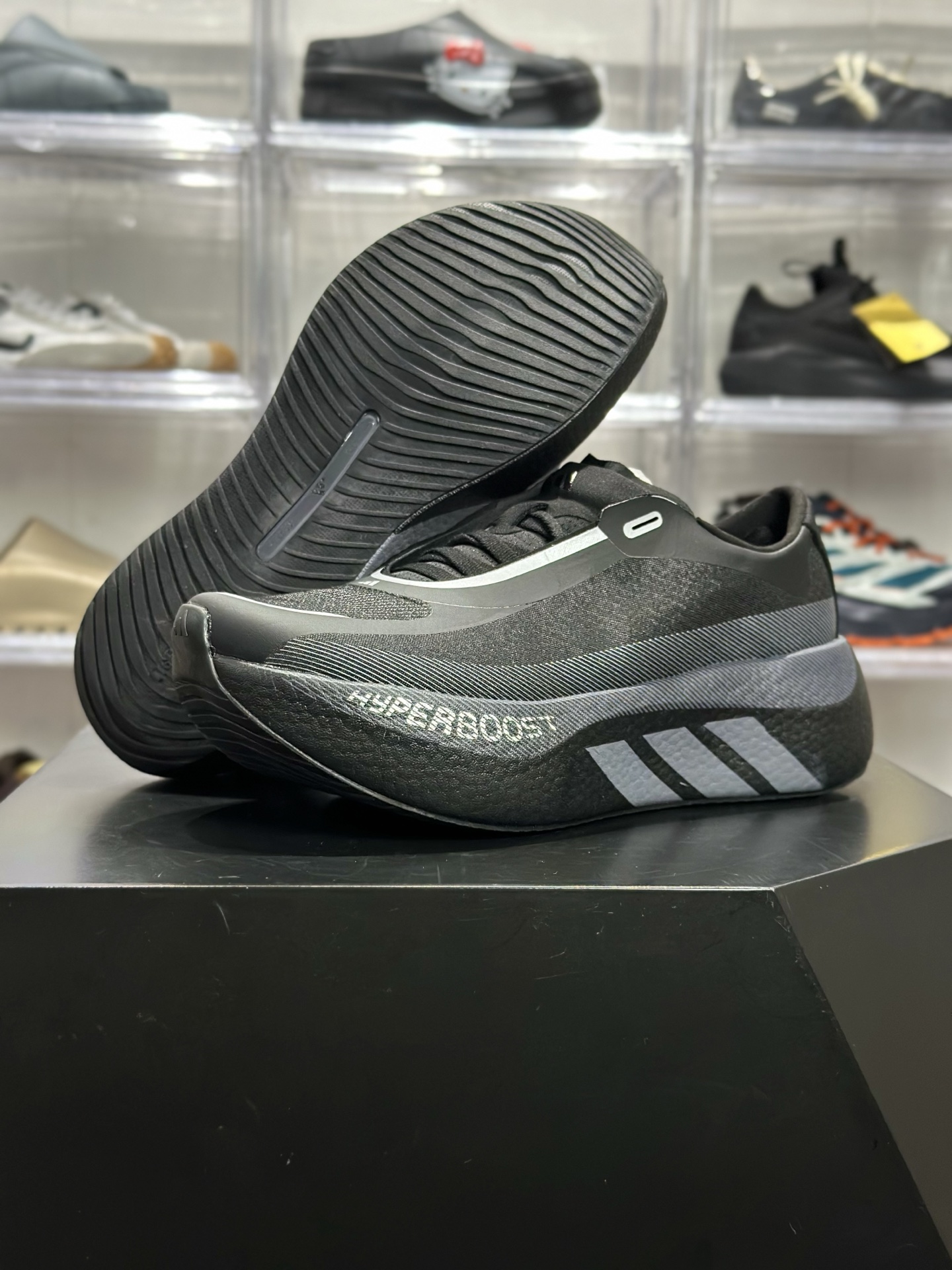 220 adidas Hyperboost Edge M 黑灰渐变专业跑鞋 KJ0754