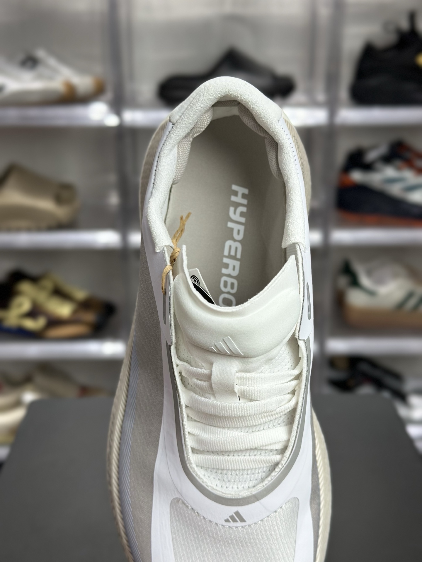 220 adidas Hyperboost Edge M 浅灰米白渐变专业跑鞋 KI1918