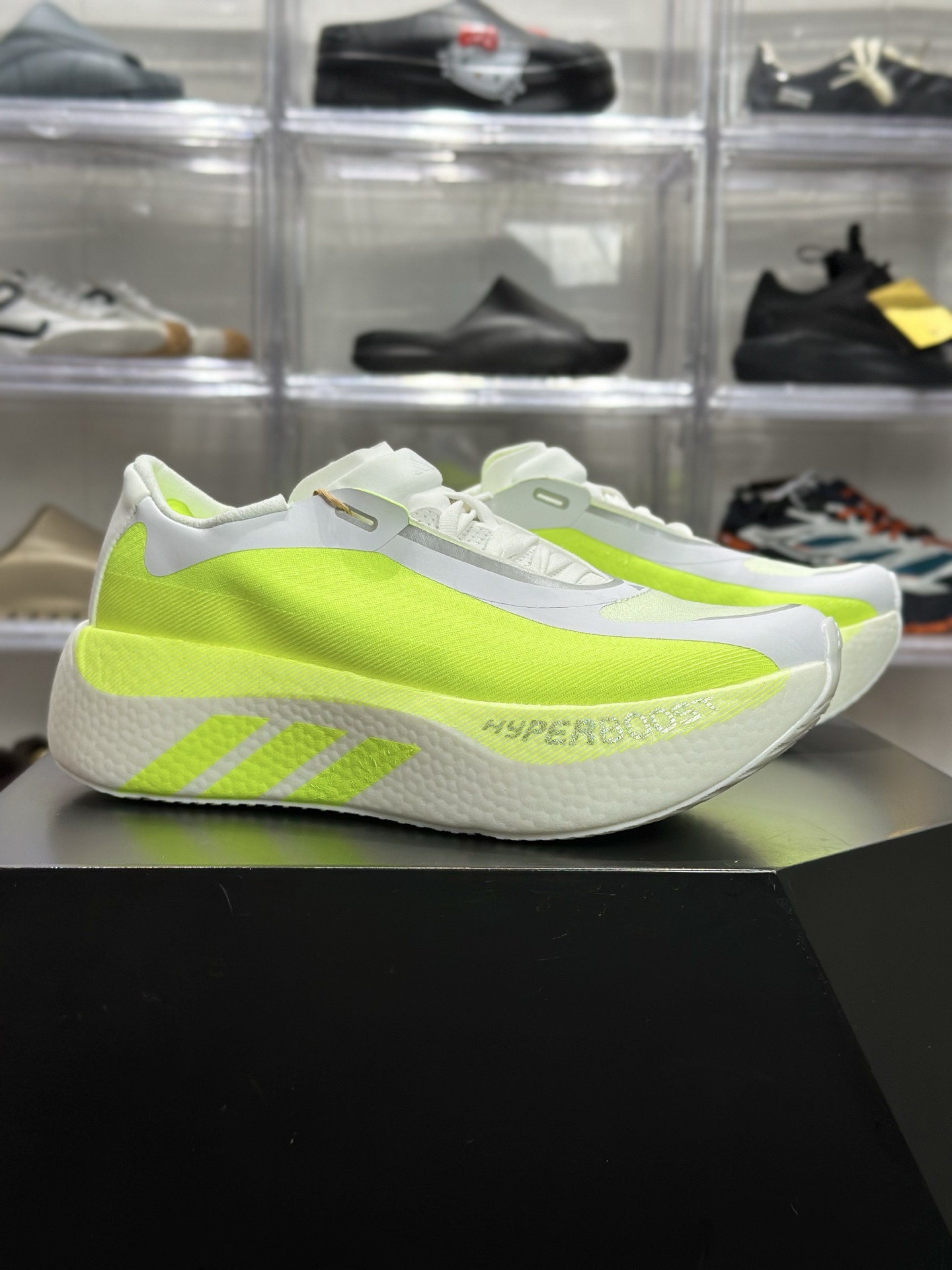220 adidas Hyperboost Edge M 荧光黄白专业跑鞋 HQ6221