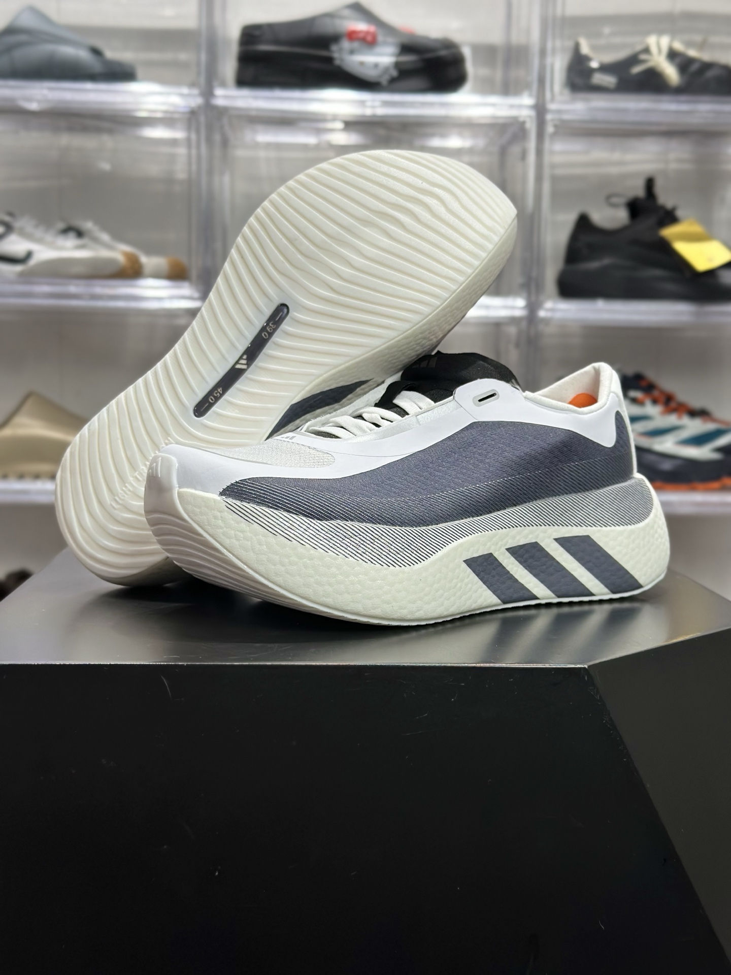 220 adidas Hyperboost Edge M 深灰白渐变专业跑鞋 HQ9528