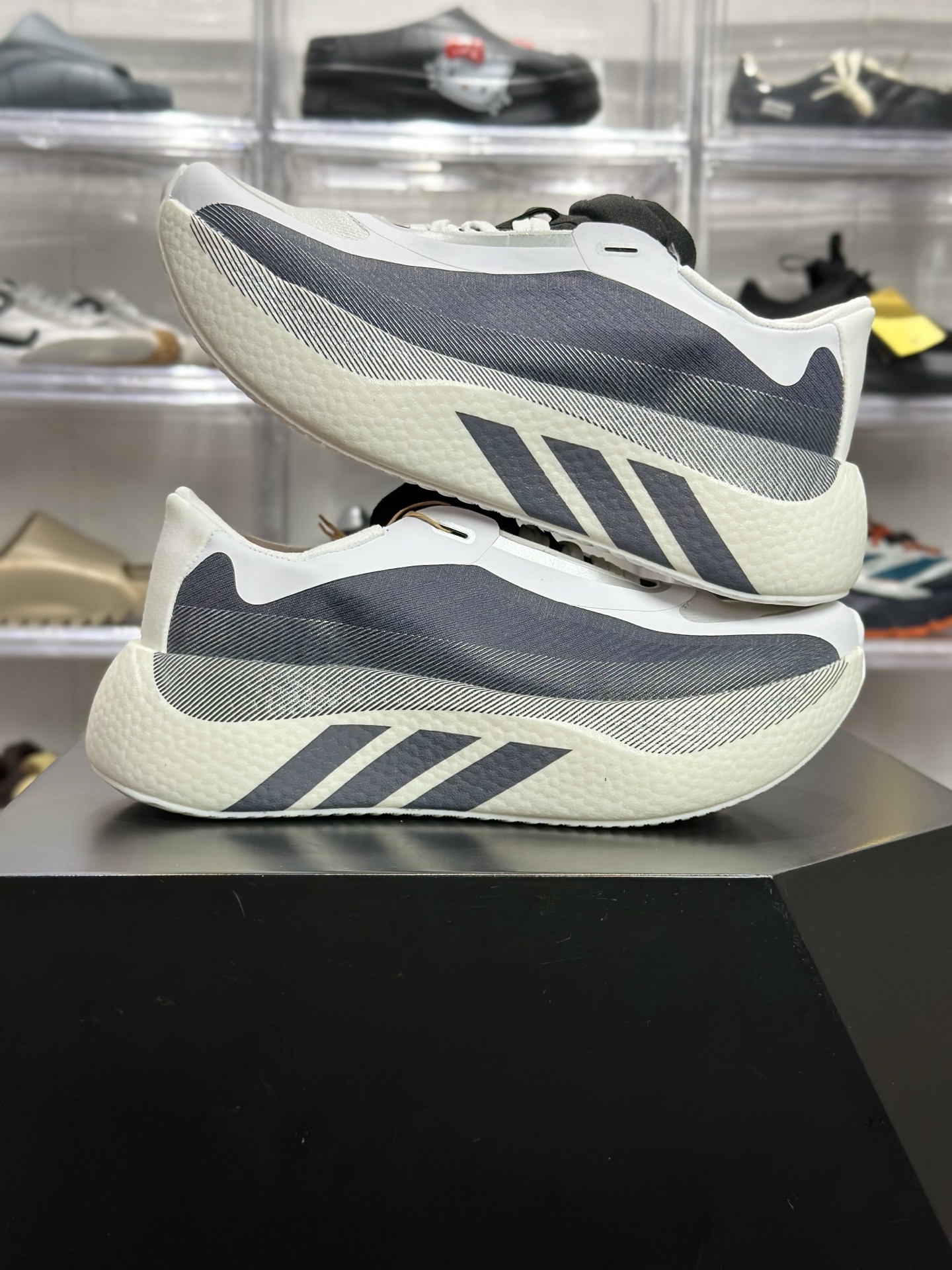 220 adidas Hyperboost Edge M 深灰白渐变专业跑鞋 HQ9528