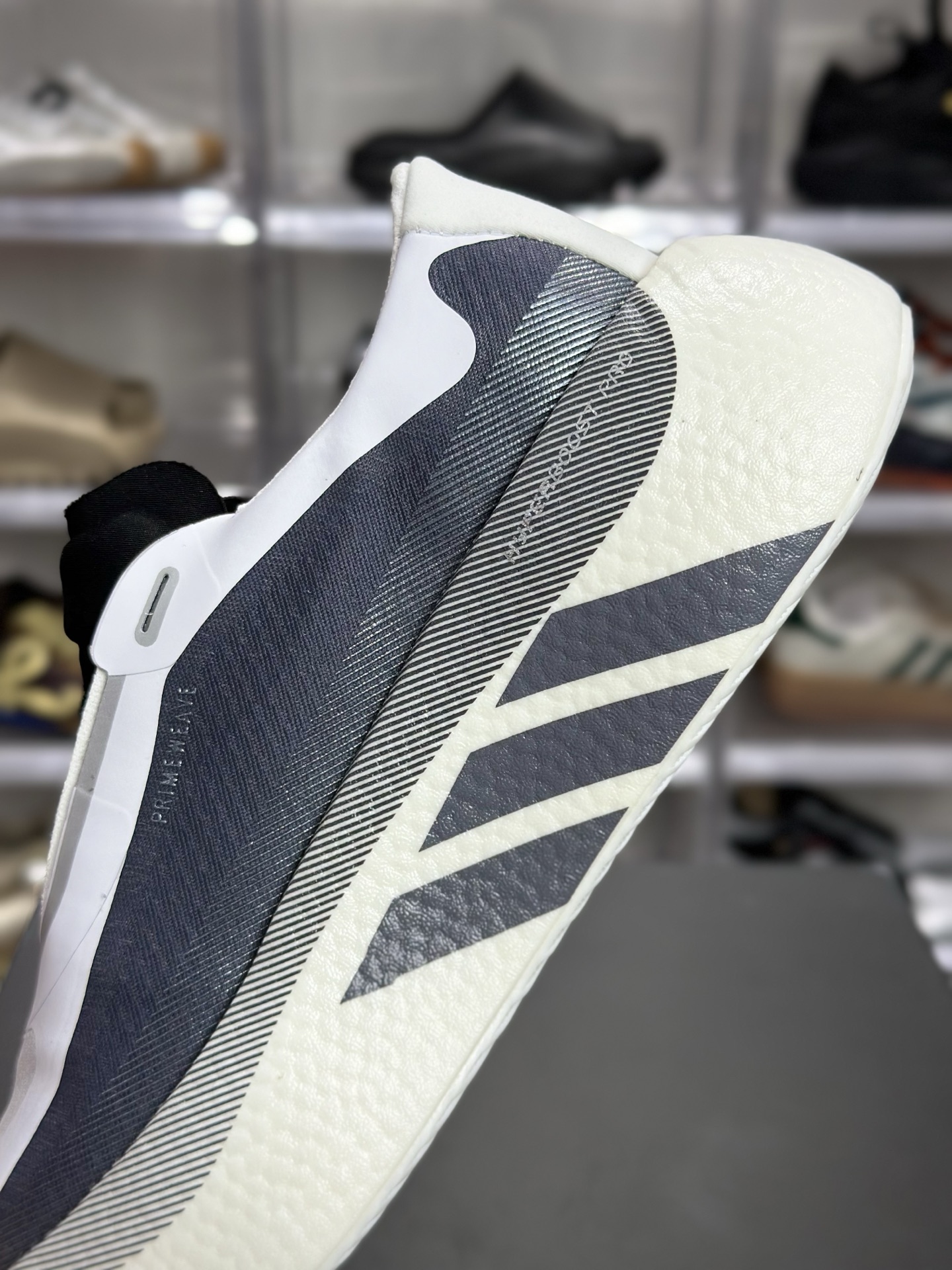 220 adidas Hyperboost Edge M 深灰白渐变专业跑鞋 HQ9528