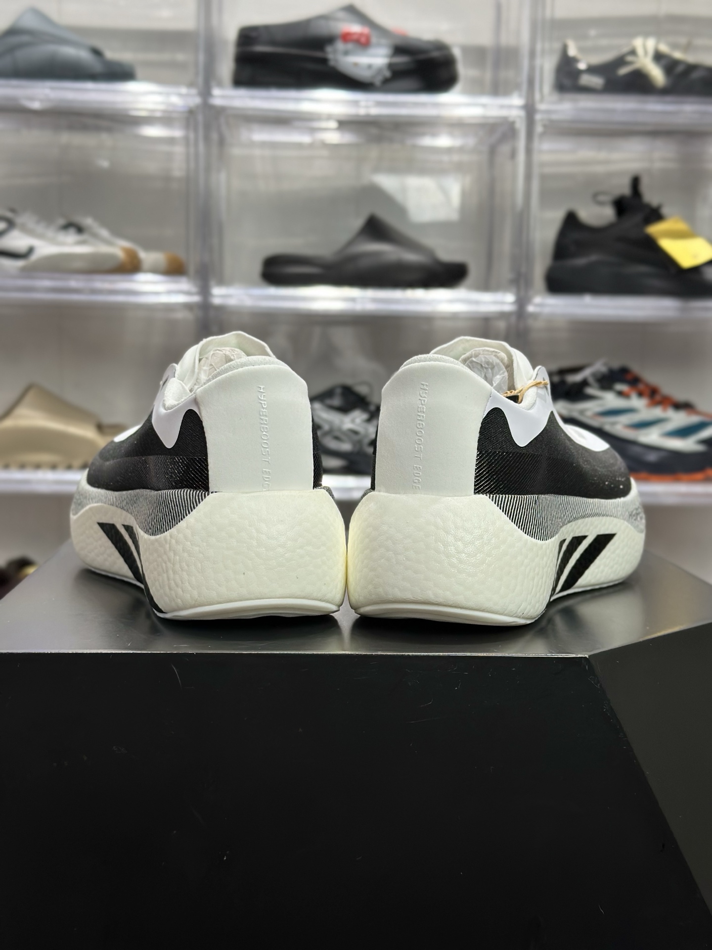 220 adidas Hyperboost Edge M 黑白渐变专业跑鞋 KJ0753-Chinese UA Cheap High Quatity Brand Clothes Bags handbags Sneakers wholesale wholesaler seller from China Factory suppliers Fashion Clothing Shoes best Quality Beautiful Price 220 adidas Hyperboost Edge M 黑白渐变专业跑鞋 KJ0753