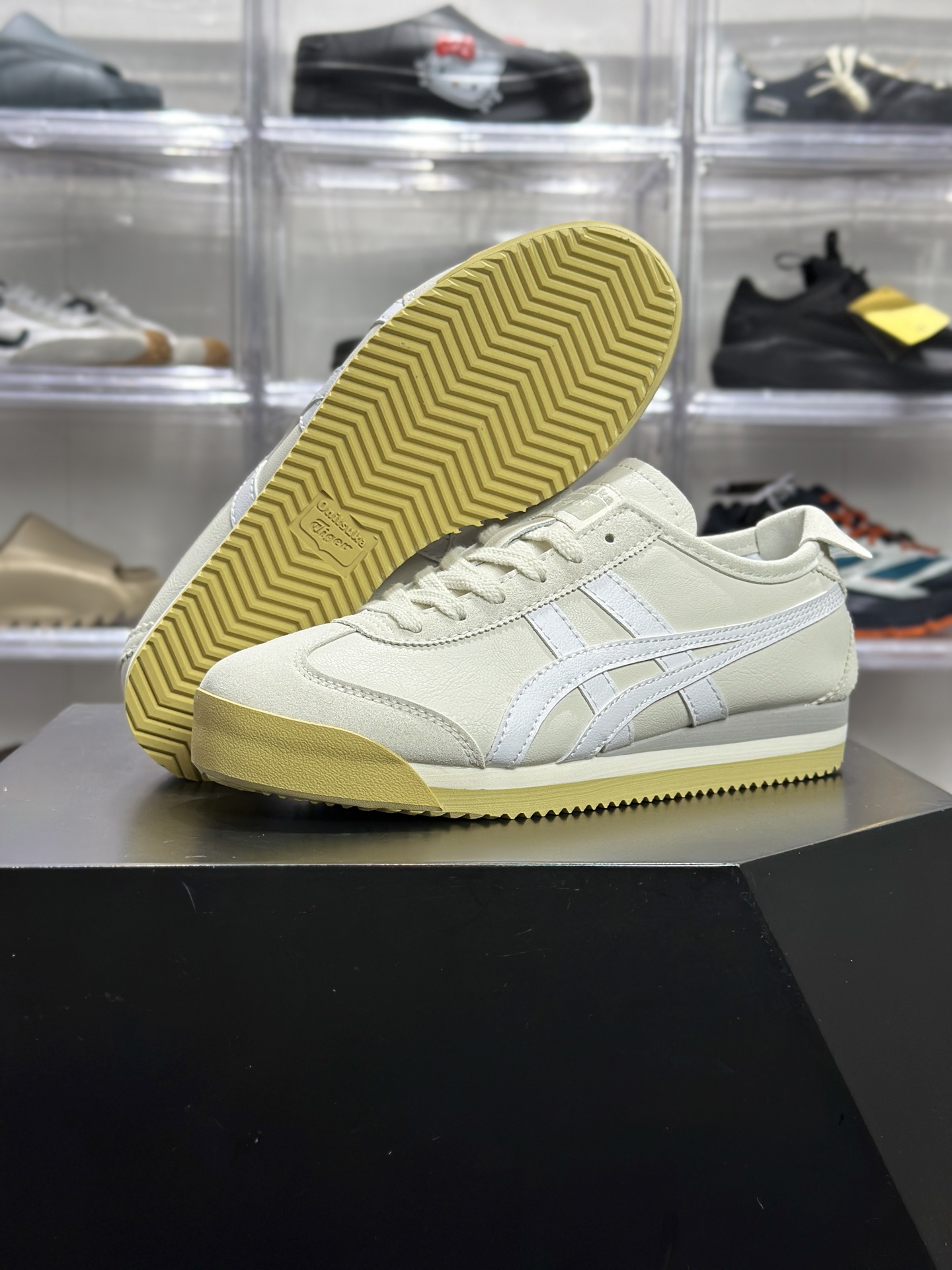 160 鬼冢虎 MEXICO 66 SD PF米白生胶厚底 1183C156-100-Chinese UA Cheap High Quatity Brand Clothes Bags handbags Sneakers wholesale wholesaler seller from China Factory suppliers Fashion Clothing Shoes best Quality Beautiful Price 160 鬼冢虎 MEXICO 66 SD PF米白生胶厚底 1183C156-100