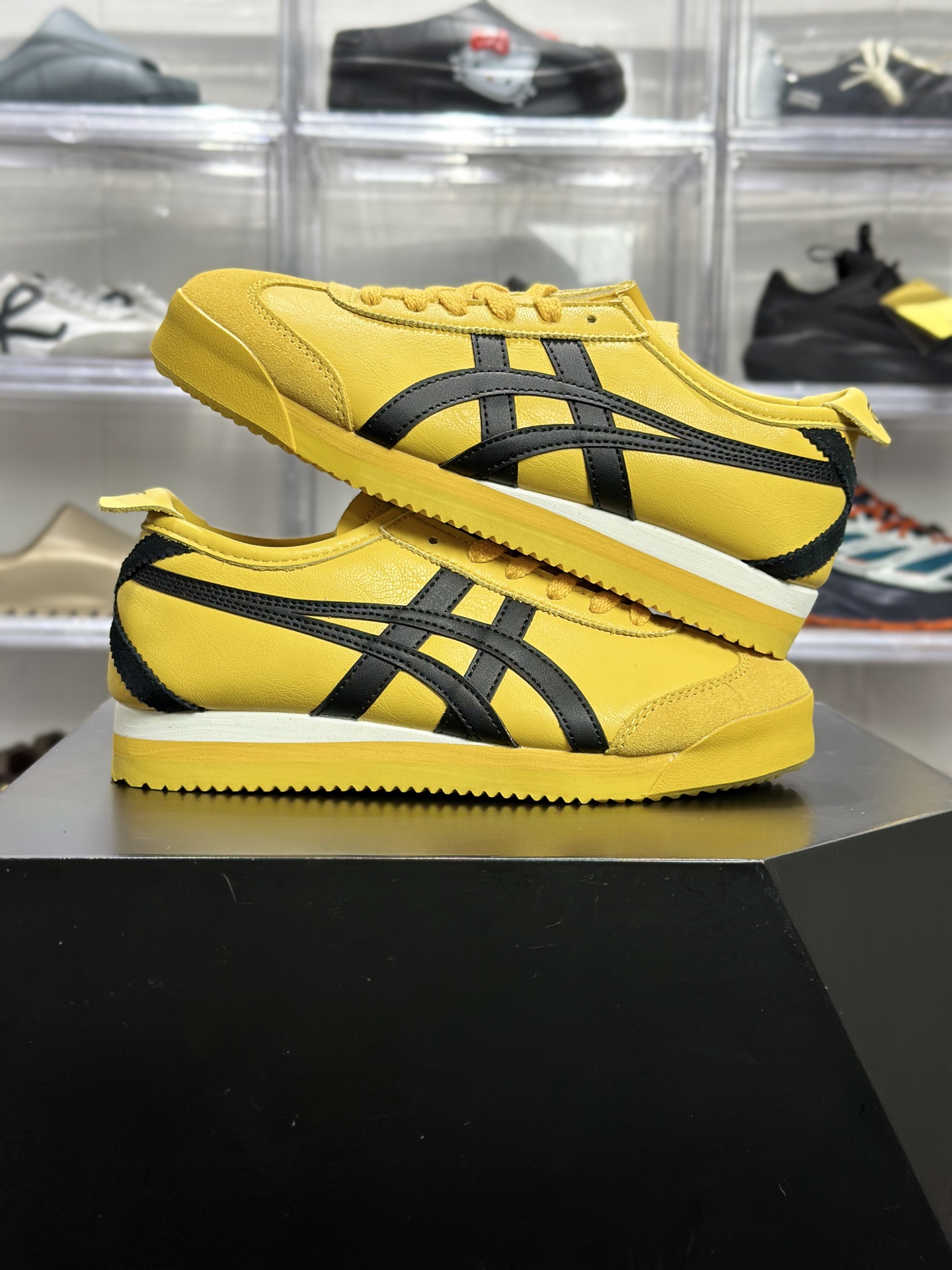 160 Onitsuka Tiger（鬼冢虎）MEXICO 66 系列 李小龙经典黄黑配色厚底 11830621-750