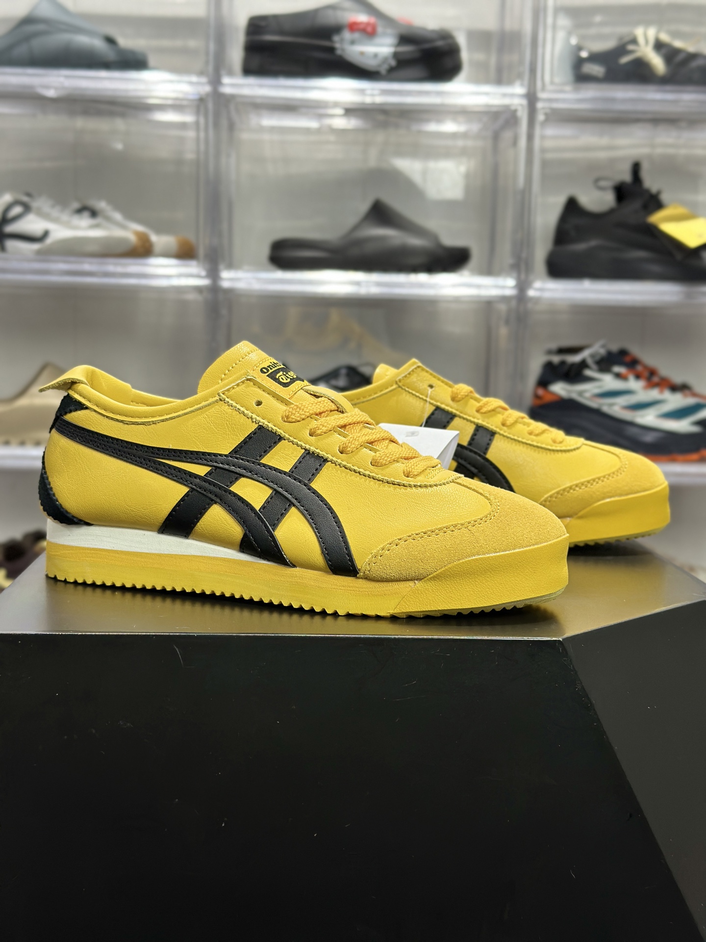 160 Onitsuka Tiger（鬼冢虎）MEXICO 66 系列 李小龙经典黄黑配色厚底 11830621-750