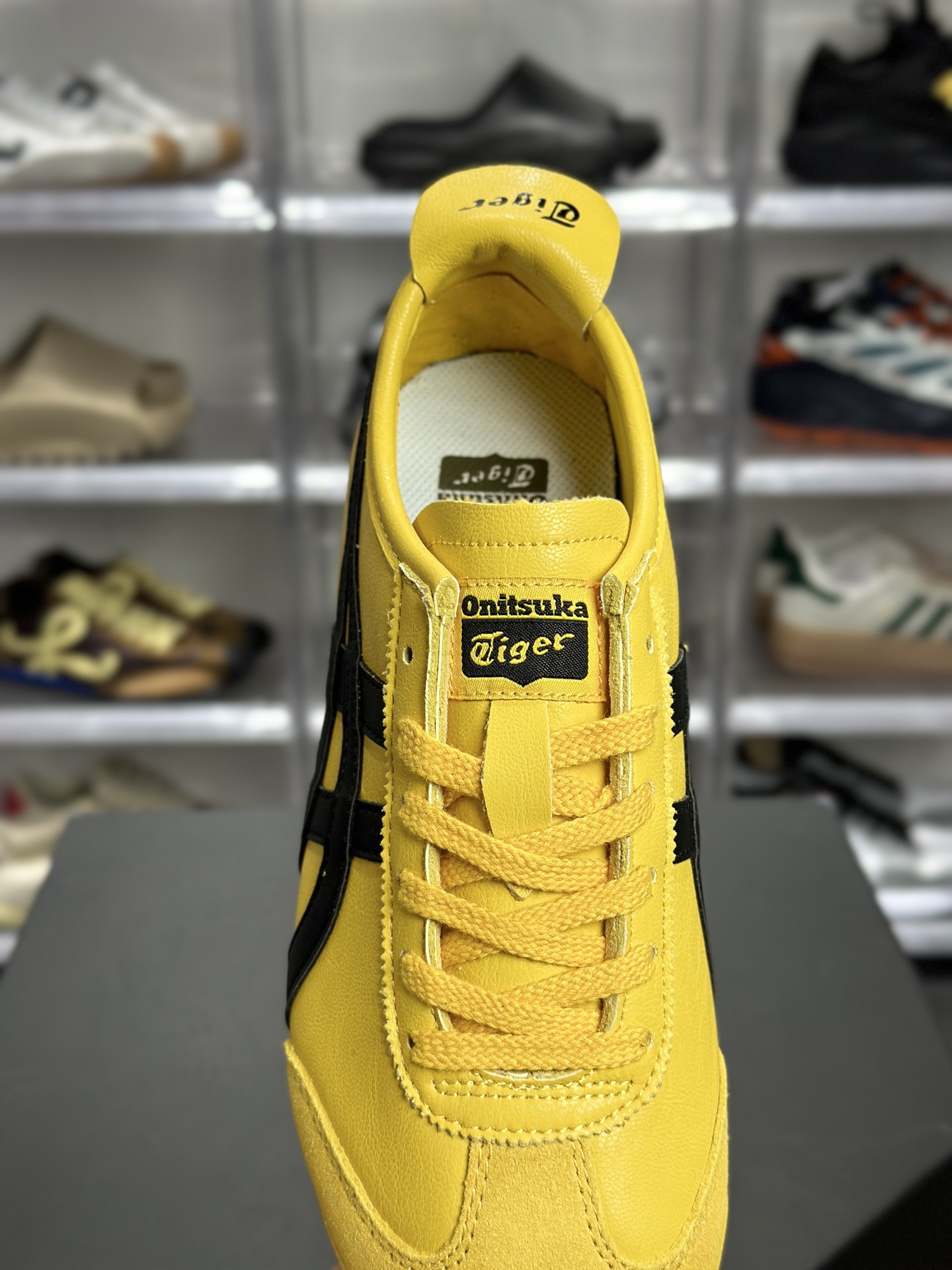 160 Onitsuka Tiger（鬼冢虎）MEXICO 66 系列 李小龙经典黄黑配色厚底 11830621-750