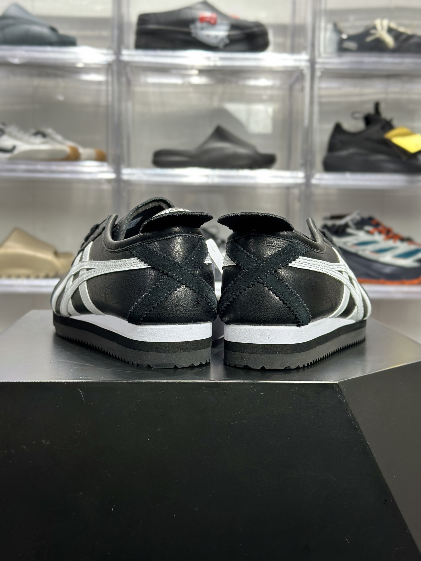 160 鬼冢虎 MEXICO 66 PF厚底经典黑武士配色 1183C621-001-Chinese UA Cheap High Quatity Brand Clothes Bags handbags Sneakers wholesale wholesaler seller from China Factory suppliers Fashion Clothing Shoes best Quality Beautiful Price 160 鬼冢虎 MEXICO 66 PF厚底经典黑武士配色 1183C621-001
