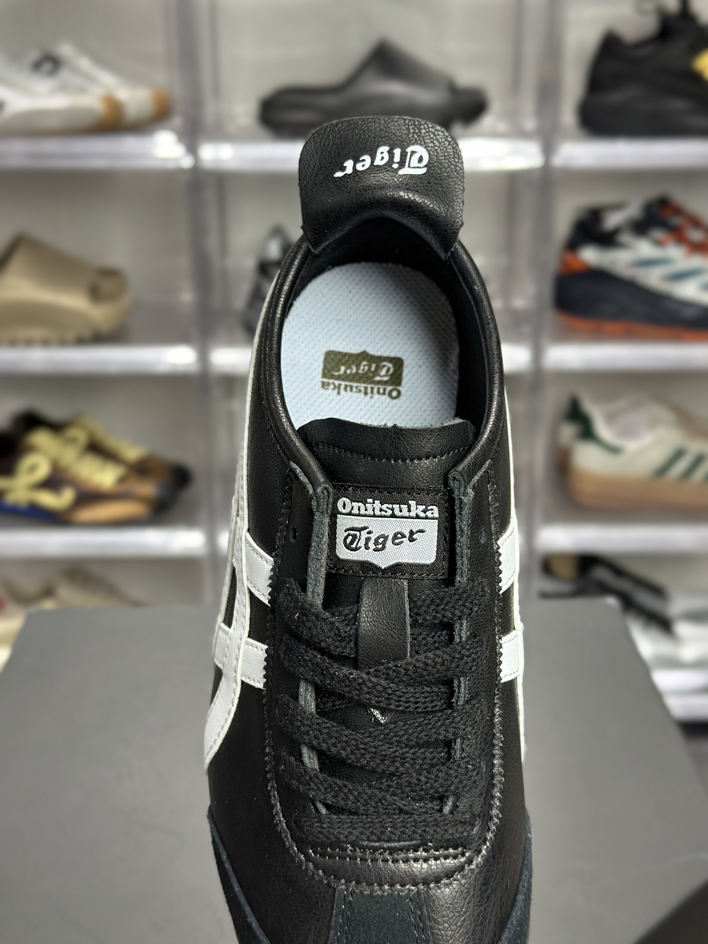 160 鬼冢虎 MEXICO 66 PF厚底经典黑武士配色 1183C621-001-Chinese UA Cheap High Quatity Brand Clothes Bags handbags Sneakers wholesale wholesaler seller from China Factory suppliers Fashion Clothing Shoes best Quality Beautiful Price 160 鬼冢虎 MEXICO 66 PF厚底经典黑武士配色 1183C621-001