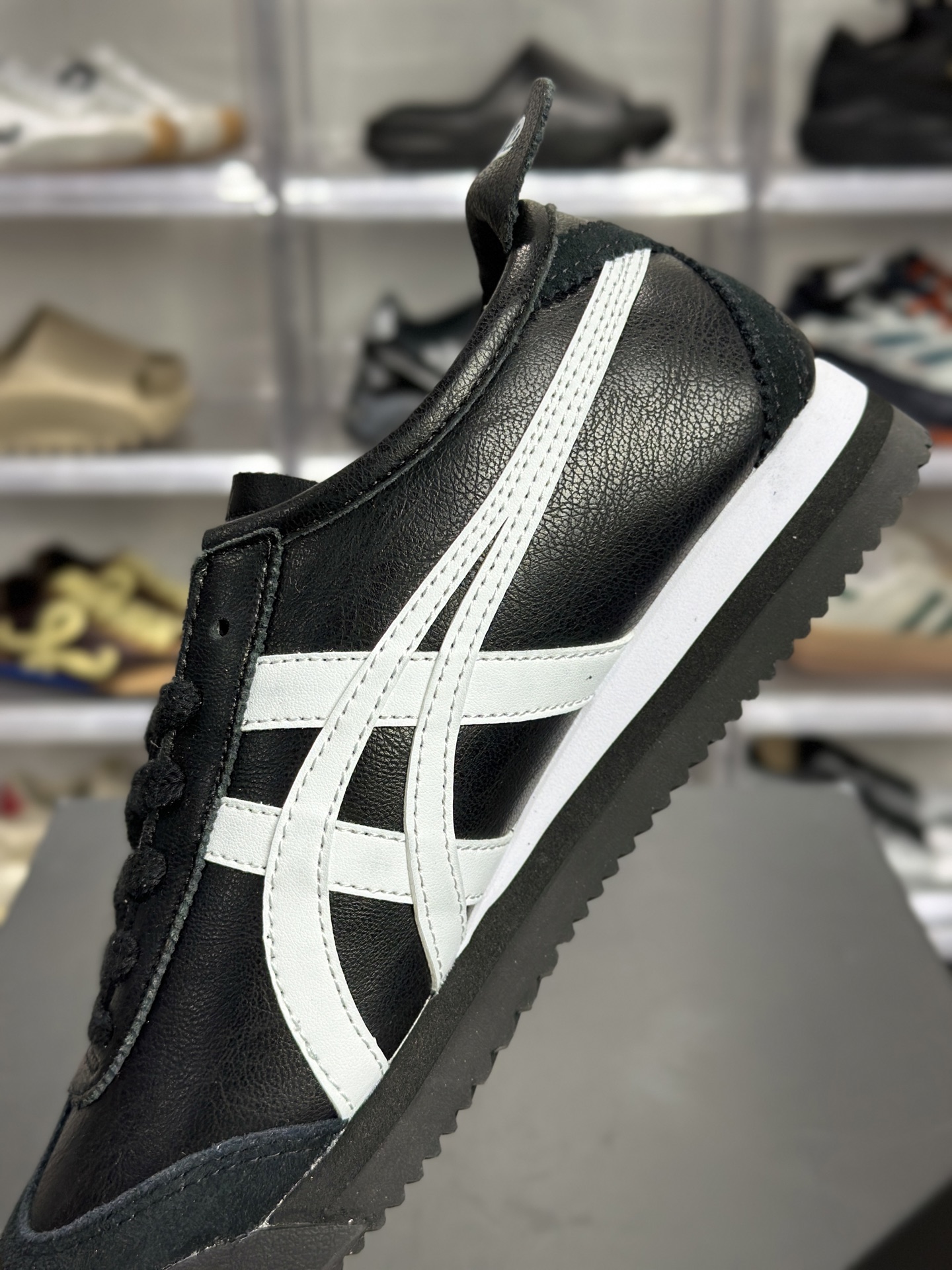 160 鬼冢虎 MEXICO 66 PF厚底经典黑武士配色 1183C621-001-Chinese UA Cheap High Quatity Brand Clothes Bags handbags Sneakers wholesale wholesaler seller from China Factory suppliers Fashion Clothing Shoes best Quality Beautiful Price 160 鬼冢虎 MEXICO 66 PF厚底经典黑武士配色 1183C621-001
