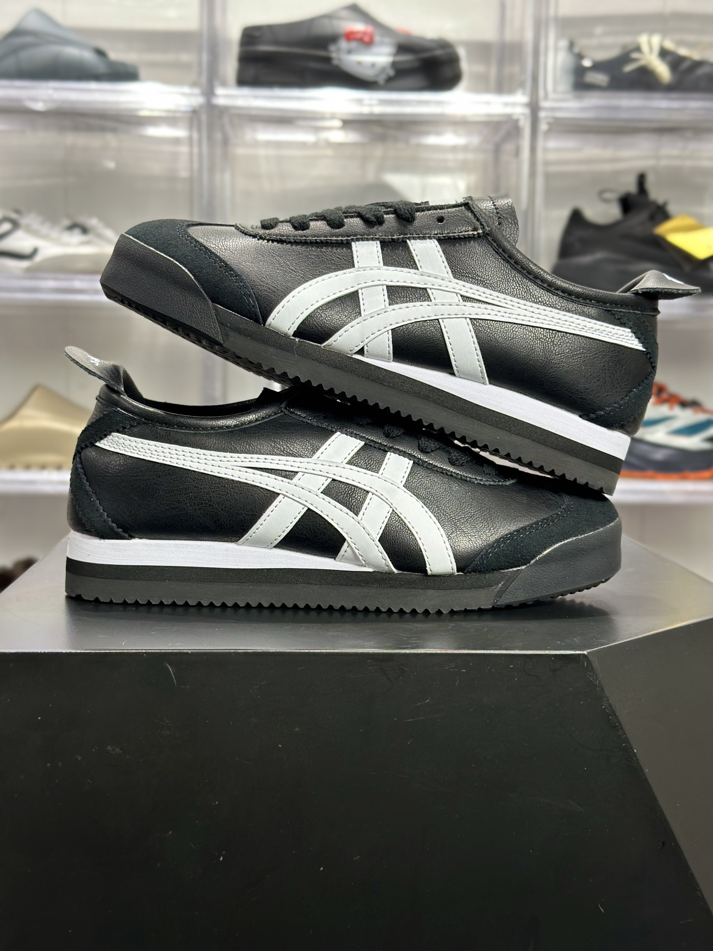 160 鬼冢虎 MEXICO 66 PF厚底经典黑武士配色 1183C621-001-Chinese UA Cheap High Quatity Brand Clothes Bags handbags Sneakers wholesale wholesaler seller from China Factory suppliers Fashion Clothing Shoes best Quality Beautiful Price 160 鬼冢虎 MEXICO 66 PF厚底经典黑武士配色 1183C621-001