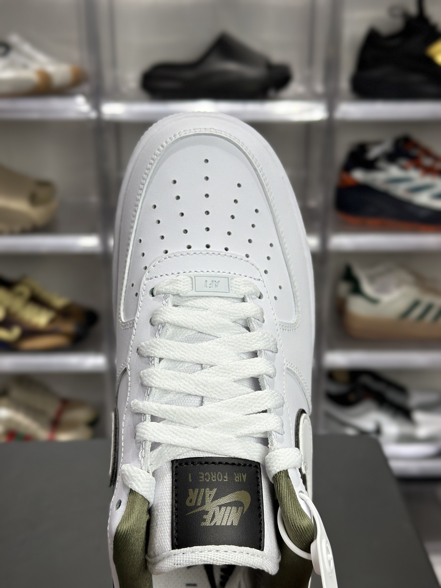 200 Nike Air Force 1 '07 白绿 IO4226-100-Chinese UA Cheap High Quatity Brand Clothes Bags handbags Sneakers wholesale wholesaler seller from China Factory suppliers Fashion Clothing Shoes best Quality Beautiful Price 200 Nike Air Force 1 '07 白绿 IO4226-100