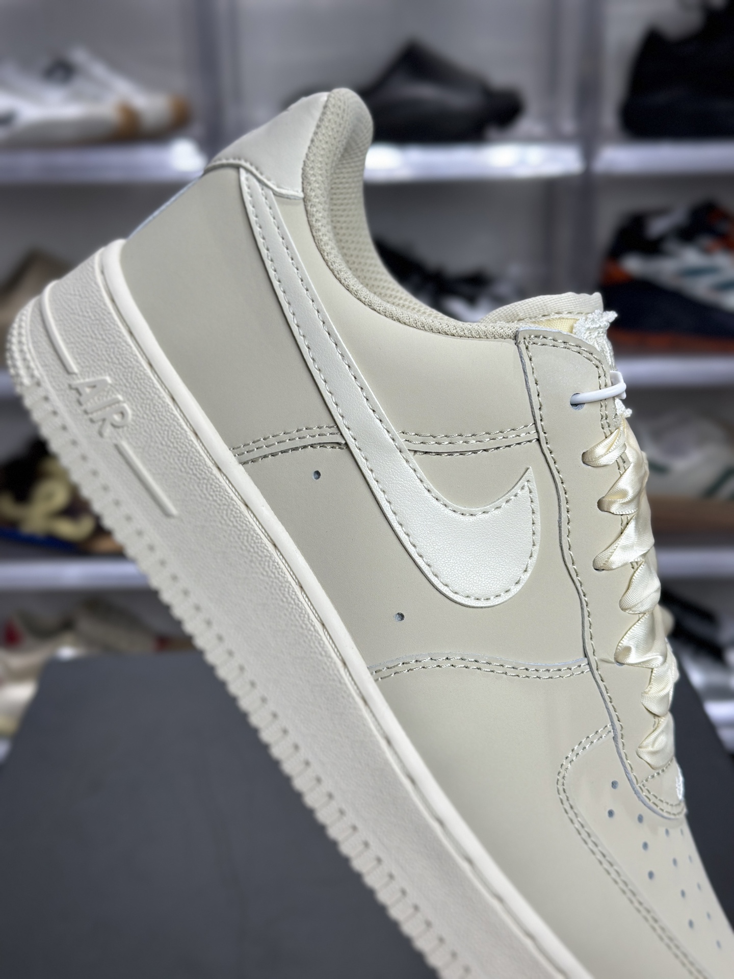 200 AF1 燕麦色 IR0871-100
