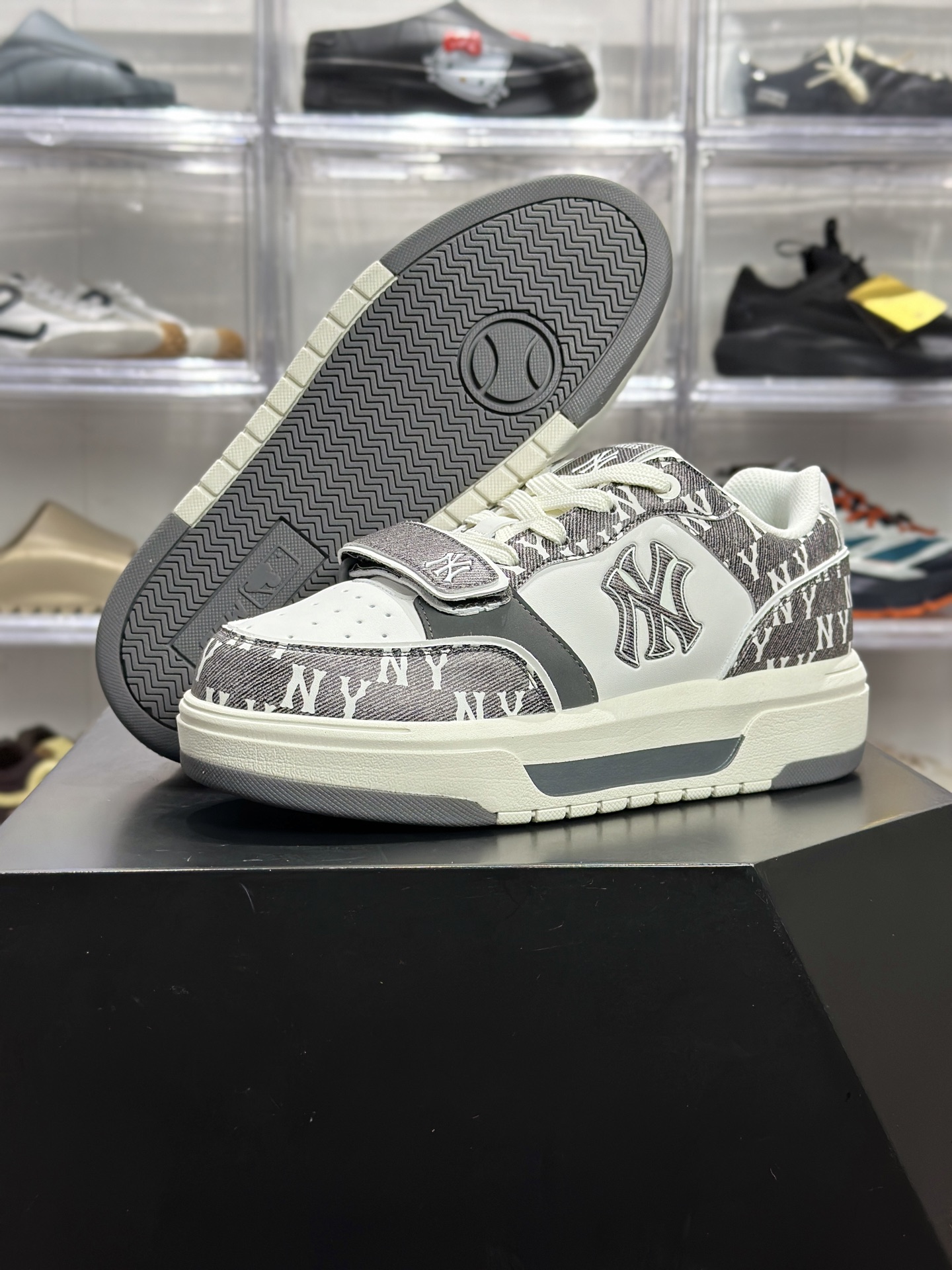 180 MLB 炭灰老花学长鞋 3ASXM026N（GP005）