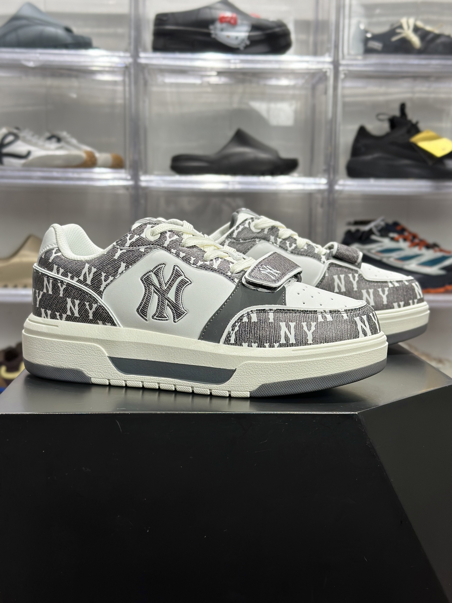 180 MLB 炭灰老花学长鞋 3ASXM026N（GP005）