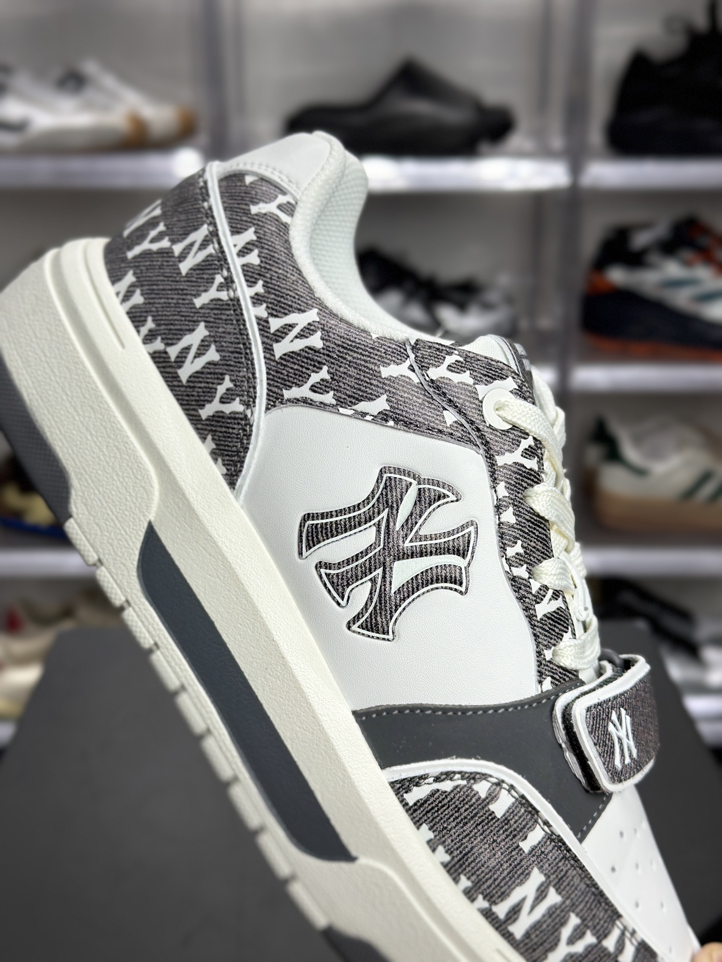 180 MLB 炭灰老花学长鞋 3ASXM026N（GP005）
