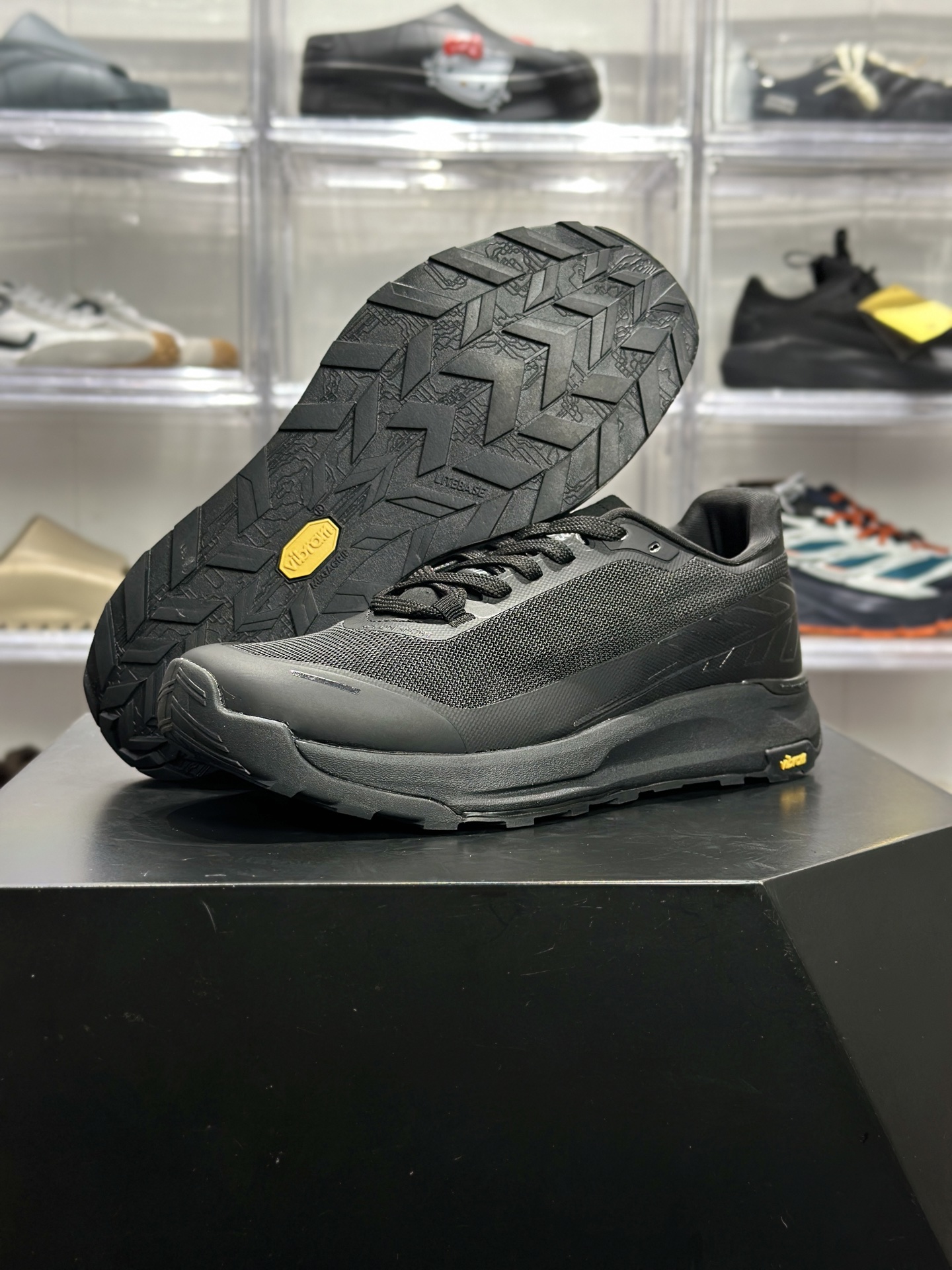 240 可隆 EGG LITE 2.0 全黑款 LUFH5MN046-IV-Chinese UA Cheap High Quatity Brand Clothes Bags handbags Sneakers wholesale wholesaler seller from China Factory suppliers Fashion Clothing Shoes best Quality Beautiful Price 240 可隆 EGG LITE 2.0 全黑款 LUFH5MN046-IV