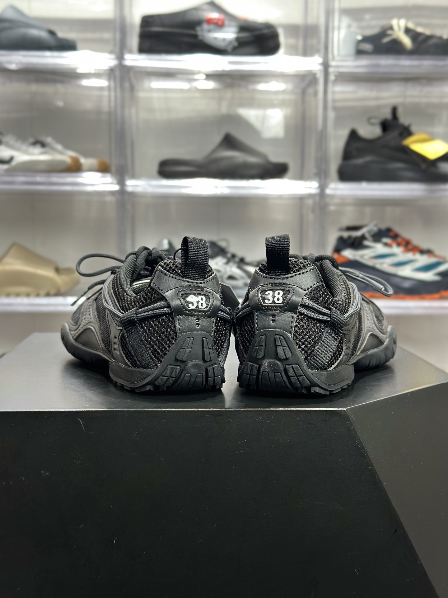 Balenciaga Radar 黑武士网面跑鞋-Top High Quatity Cheap Sneakers Fashion Clothing Clothes Bags handbags Shoes of all Brand wholesale With The best Quality And Beautiful Price from China Factory Chinese suppliers wholesaler seller Balenciaga Radar 黑武士网面跑鞋