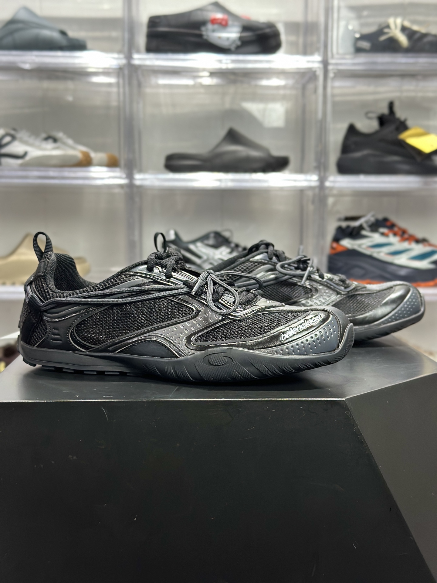 Balenciaga Radar 黑武士网面跑鞋-Top High Quatity Cheap Sneakers Fashion Clothing Clothes Bags handbags Shoes of all Brand wholesale With The best Quality And Beautiful Price from China Factory Chinese suppliers wholesaler seller Balenciaga Radar 黑武士网面跑鞋