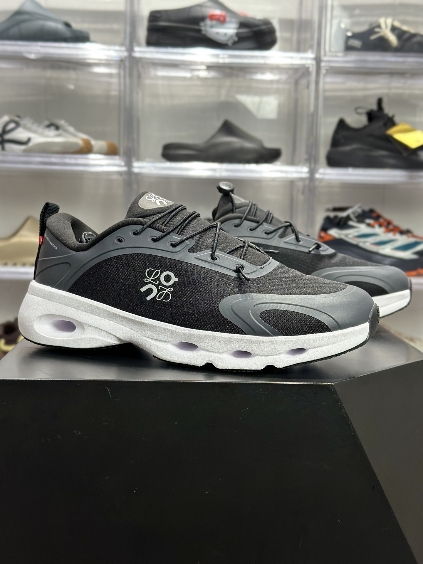 180 LOEWE Cloudsolo 黑白款 3MF3060-Chinese UA Cheap High Quatity Brand Clothes Bags handbags Sneakers wholesale wholesaler seller from China Factory suppliers Fashion Clothing Shoes best Quality Beautiful Price 180 LOEWE Cloudsolo 黑白款 3MF3060