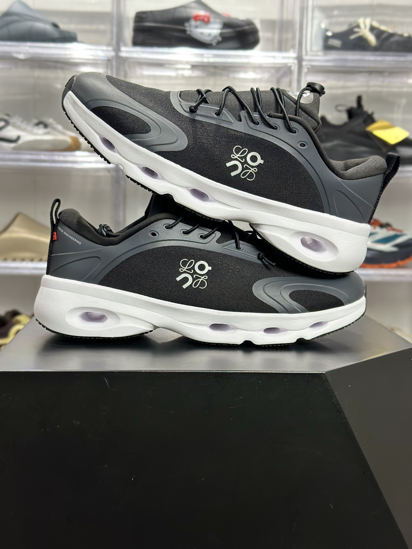 180 LOEWE Cloudsolo 黑白款 3MF3060-Chinese UA Cheap High Quatity Brand Clothes Bags handbags Sneakers wholesale wholesaler seller from China Factory suppliers Fashion Clothing Shoes best Quality Beautiful Price 180 LOEWE Cloudsolo 黑白款 3MF3060