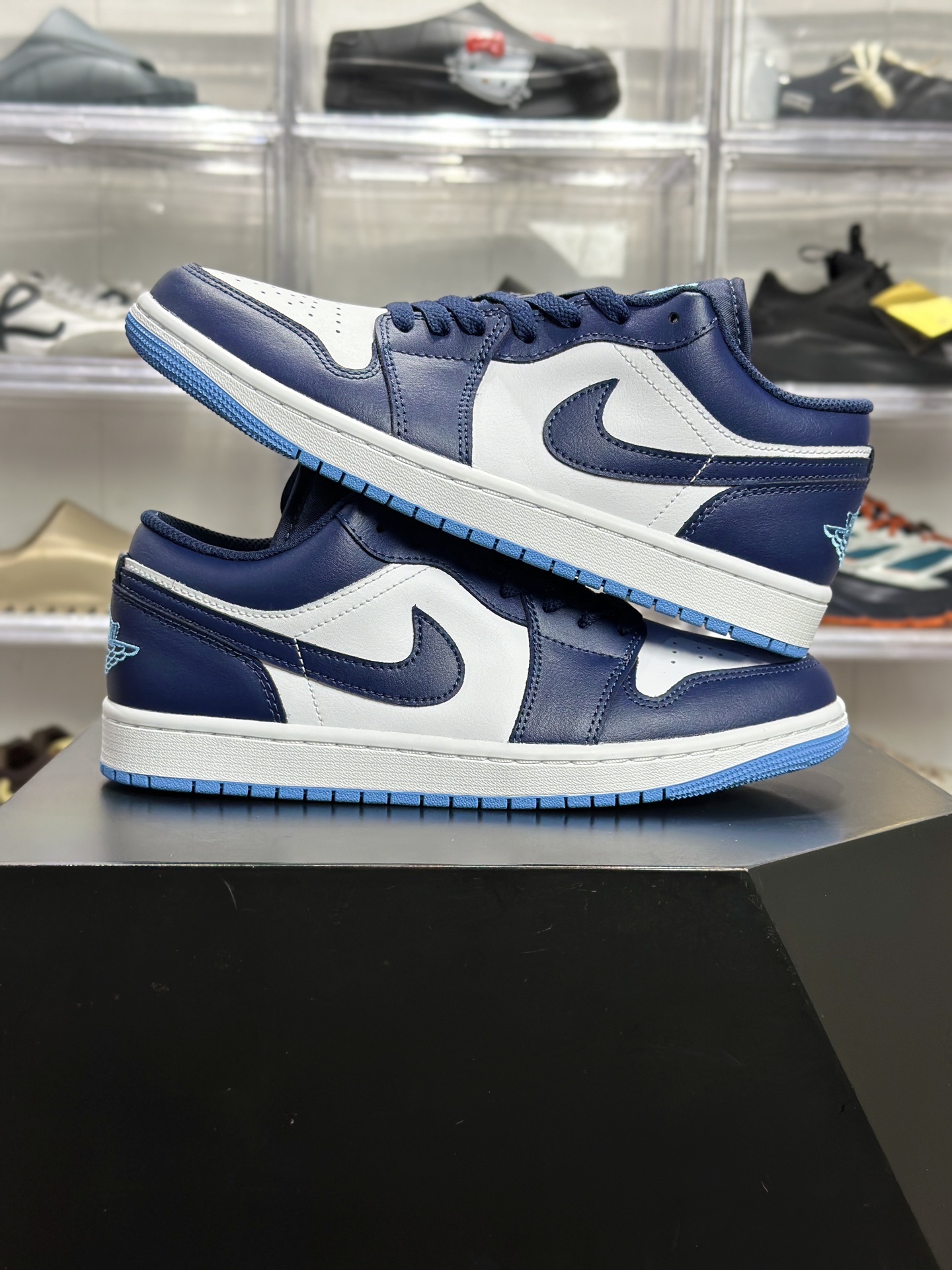 220 Air Jordan 1 Low 海军蓝白 553558-404-Chinese UA Cheap High Quatity Brand Clothes Bags handbags Sneakers wholesale wholesaler seller from China Factory suppliers Fashion Clothing Shoes best Quality Beautiful Price 220 Air Jordan 1 Low 海军蓝白 553558-404
