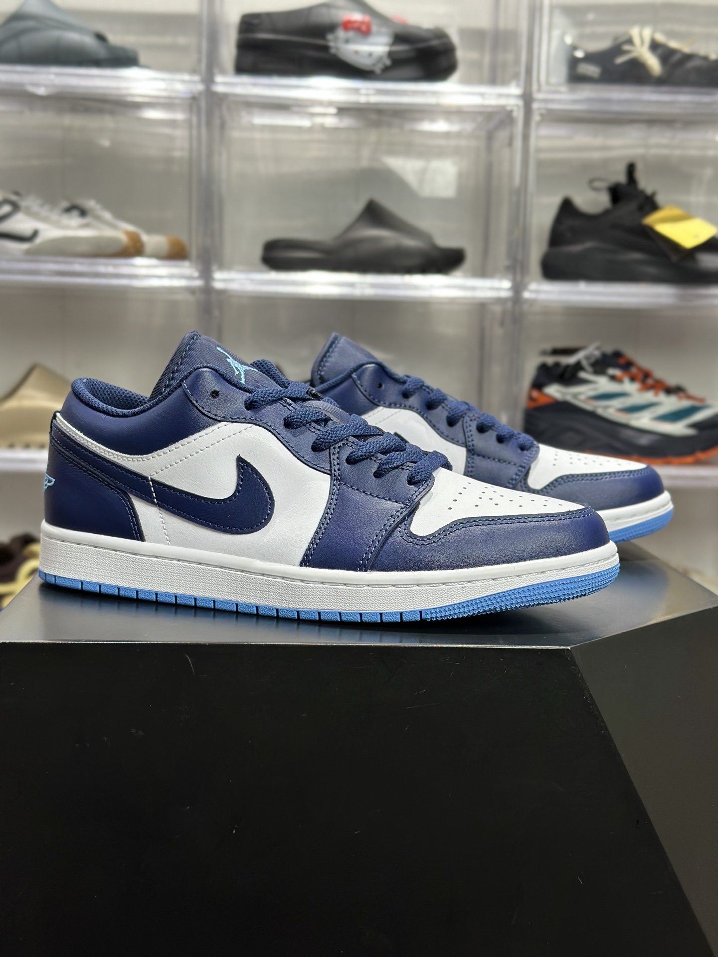 220 Air Jordan 1 Low 海军蓝白 553558-404-Chinese UA Cheap High Quatity Brand Clothes Bags handbags Sneakers wholesale wholesaler seller from China Factory suppliers Fashion Clothing Shoes best Quality Beautiful Price 220 Air Jordan 1 Low 海军蓝白 553558-404