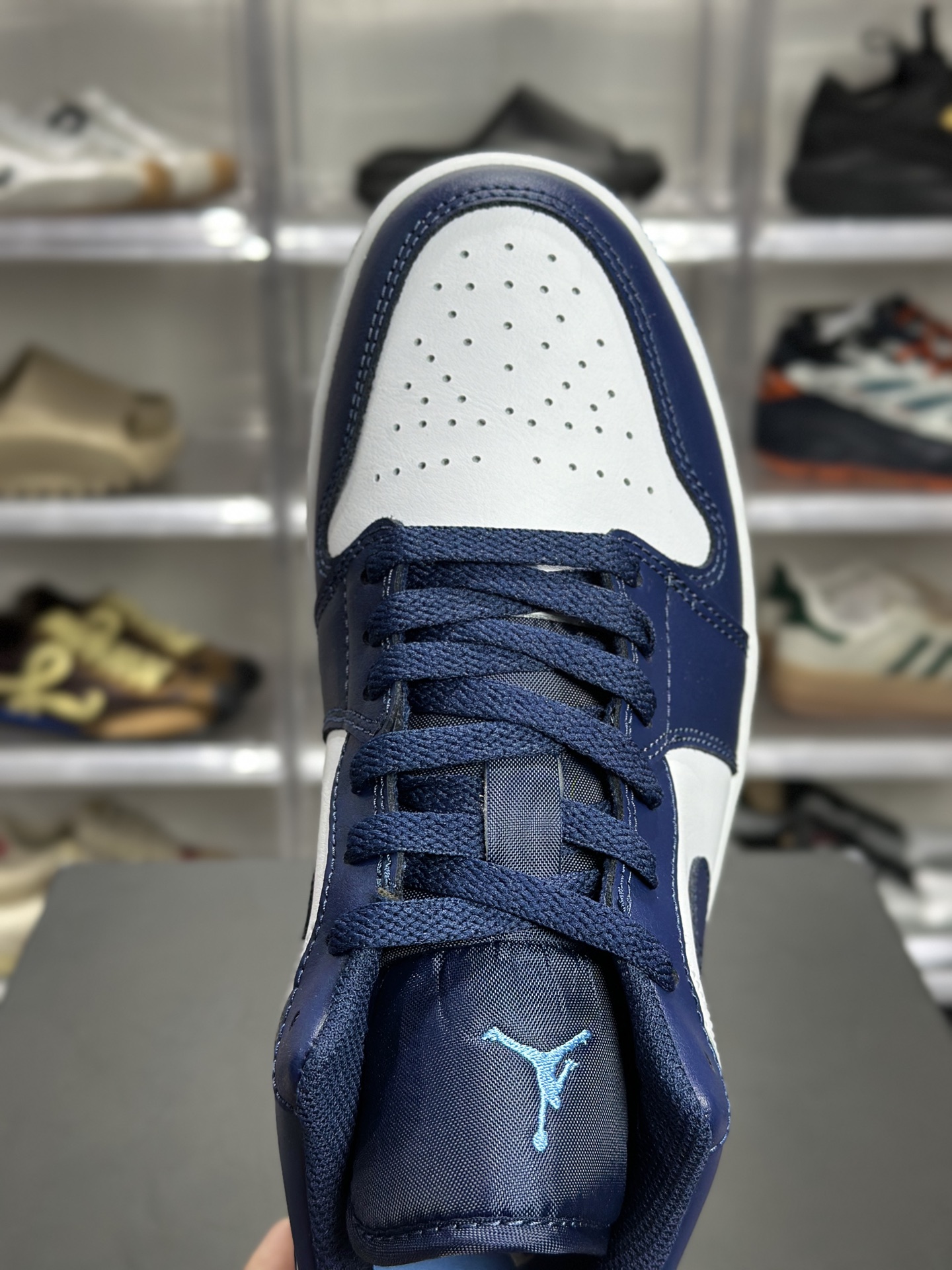 220 Air Jordan 1 Low 海军蓝白 553558-404-Chinese UA Cheap High Quatity Brand Clothes Bags handbags Sneakers wholesale wholesaler seller from China Factory suppliers Fashion Clothing Shoes best Quality Beautiful Price 220 Air Jordan 1 Low 海军蓝白 553558-404
