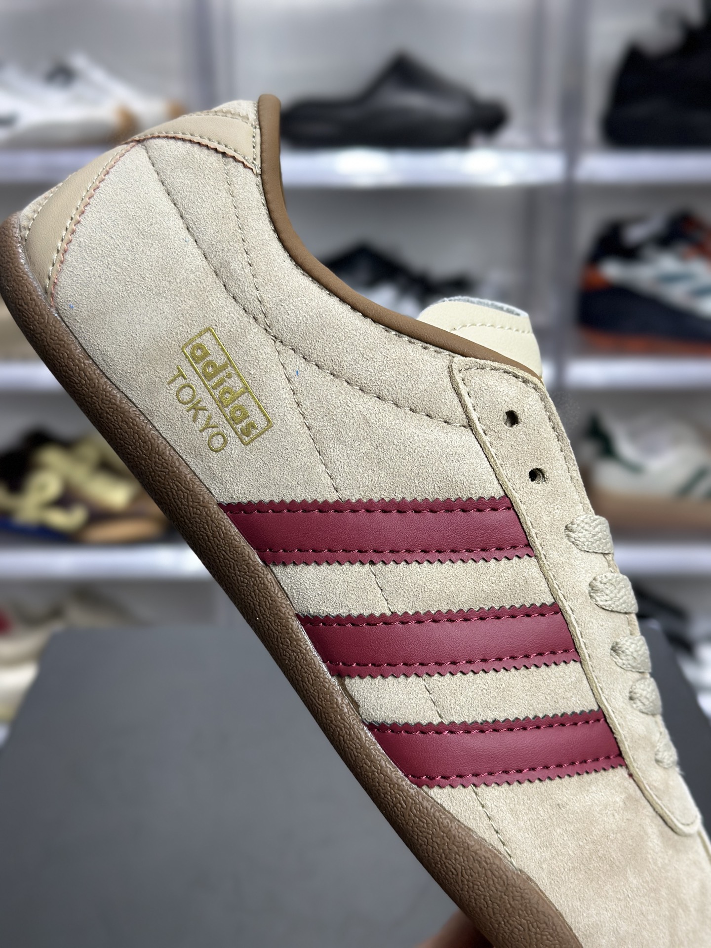150 adidas TOKYO W 卡其酒红 KJ0367-Chinese UA Cheap High Quatity Brand Clothes Bags handbags Sneakers wholesale wholesaler seller from China Factory suppliers Fashion Clothing Shoes best Quality Beautiful Price 150 adidas TOKYO W 卡其酒红 KJ0367