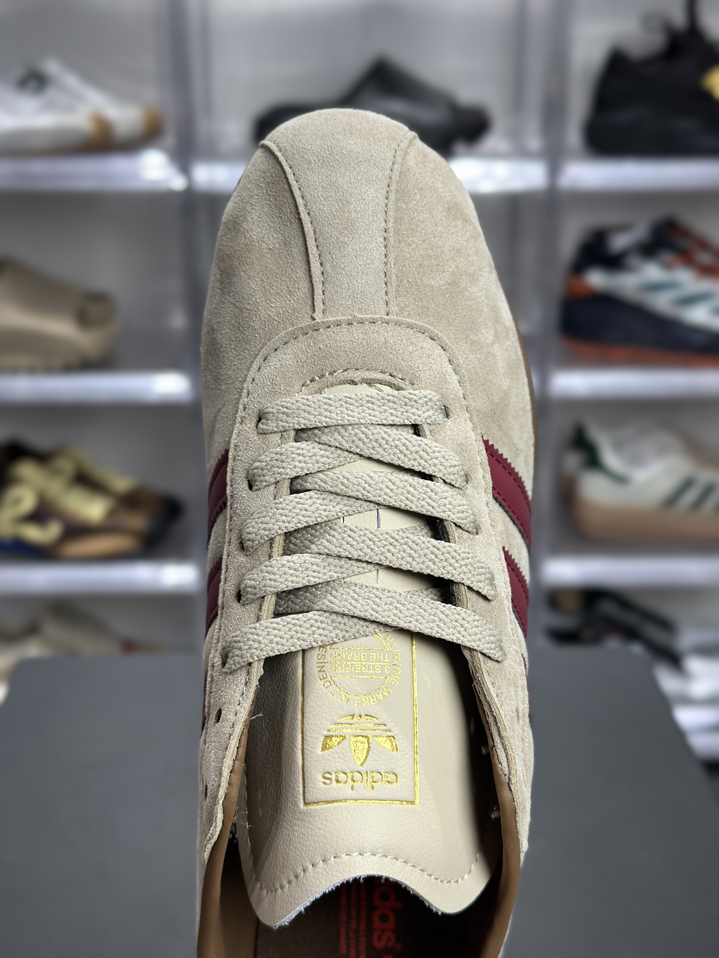 150 adidas TOKYO W 卡其酒红 KJ0367-Chinese UA Cheap High Quatity Brand Clothes Bags handbags Sneakers wholesale wholesaler seller from China Factory suppliers Fashion Clothing Shoes best Quality Beautiful Price 150 adidas TOKYO W 卡其酒红 KJ0367