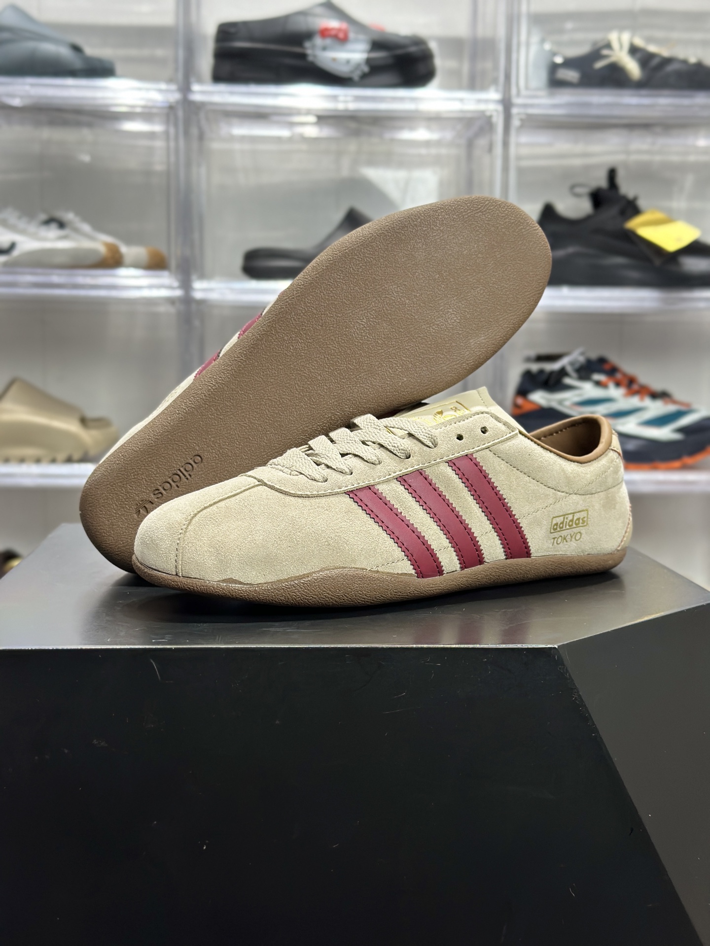 150 adidas TOKYO W 卡其酒红 KJ0367-Chinese UA Cheap High Quatity Brand Clothes Bags handbags Sneakers wholesale wholesaler seller from China Factory suppliers Fashion Clothing Shoes best Quality Beautiful Price 150 adidas TOKYO W 卡其酒红 KJ0367
