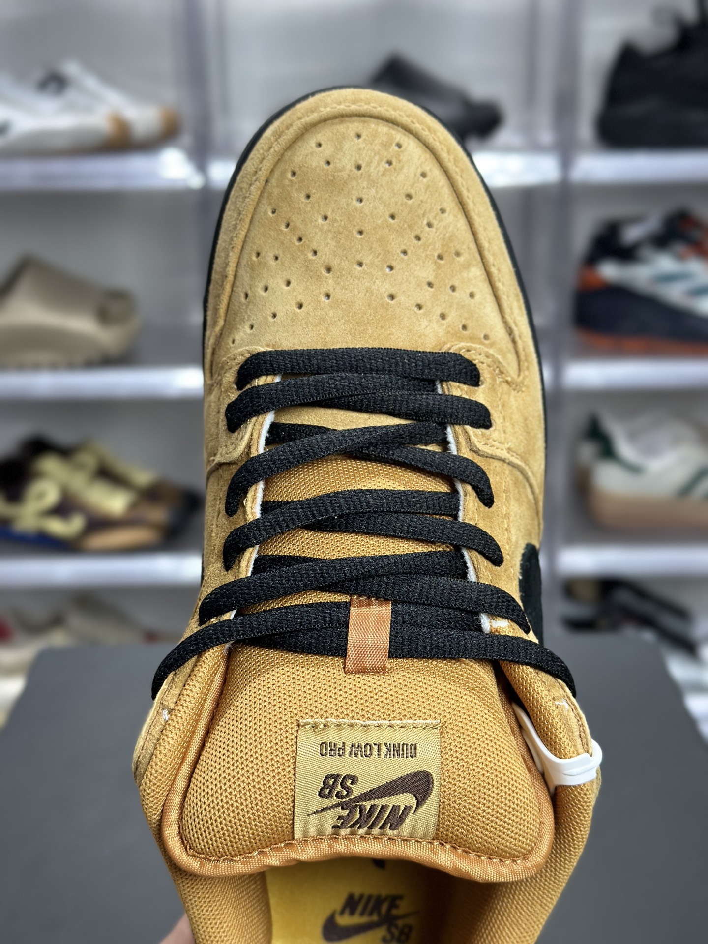 200 Nike SB Dunk Low 小麦色 BQ6817-204-Chinese UA Cheap High Quatity Brand Clothes Bags handbags Sneakers wholesale wholesaler seller from China Factory suppliers Fashion Clothing Shoes best Quality Beautiful Price 200 Nike SB Dunk Low 小麦色 BQ6817-204