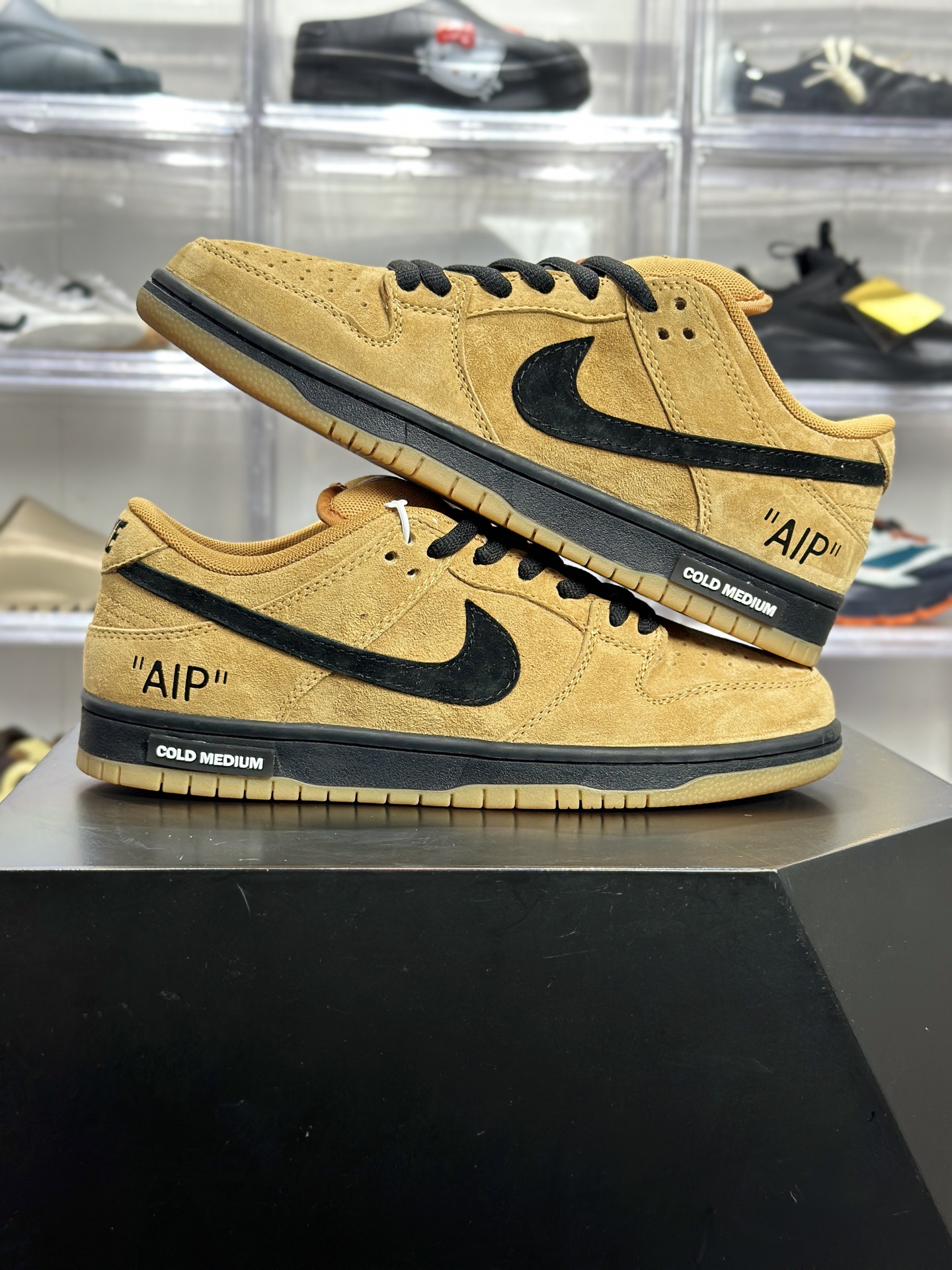 200 Nike SB Dunk Low 小麦色 BQ6817-204-Chinese UA Cheap High Quatity Brand Clothes Bags handbags Sneakers wholesale wholesaler seller from China Factory suppliers Fashion Clothing Shoes best Quality Beautiful Price 200 Nike SB Dunk Low 小麦色 BQ6817-204