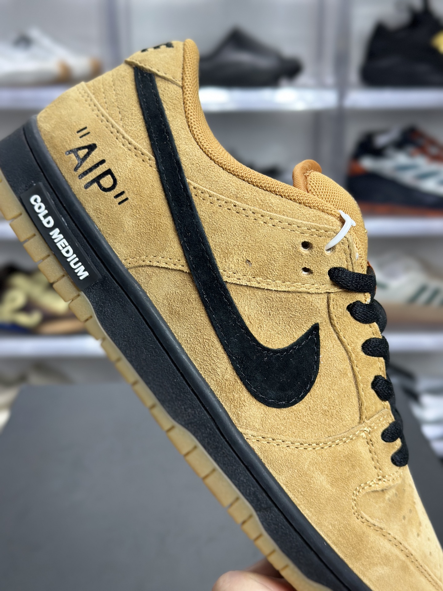 200 Nike SB Dunk Low 小麦色 BQ6817-204-Chinese UA Cheap High Quatity Brand Clothes Bags handbags Sneakers wholesale wholesaler seller from China Factory suppliers Fashion Clothing Shoes best Quality Beautiful Price 200 Nike SB Dunk Low 小麦色 BQ6817-204