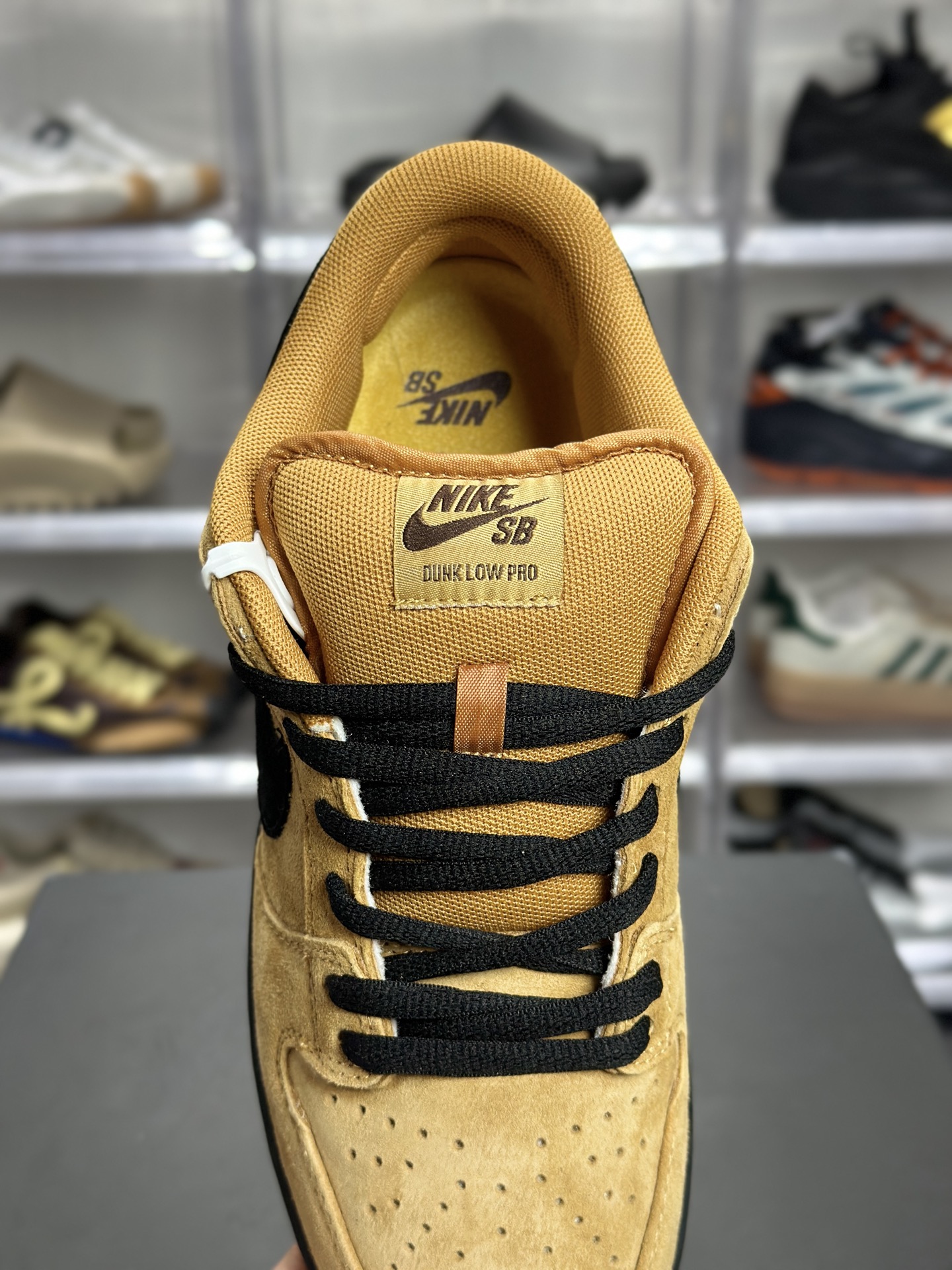200 Nike SB Dunk Low 小麦色 BQ6817-204-Chinese UA Cheap High Quatity Brand Clothes Bags handbags Sneakers wholesale wholesaler seller from China Factory suppliers Fashion Clothing Shoes best Quality Beautiful Price 200 Nike SB Dunk Low 小麦色 BQ6817-204