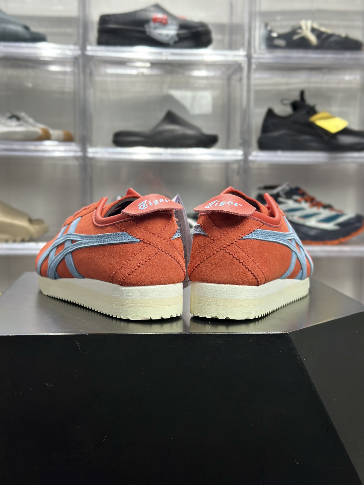 160 鬼冢虎 MEXICO 66 PF(橘色 / 浅蓝) 1183C616-600-Chinese UA Cheap High Quatity Brand Clothes Bags handbags Sneakers wholesale wholesaler seller from China Factory suppliers Fashion Clothing Shoes best Quality Beautiful Price 160 鬼冢虎 MEXICO 66 PF(橘色 / 浅蓝) 1183C616-600