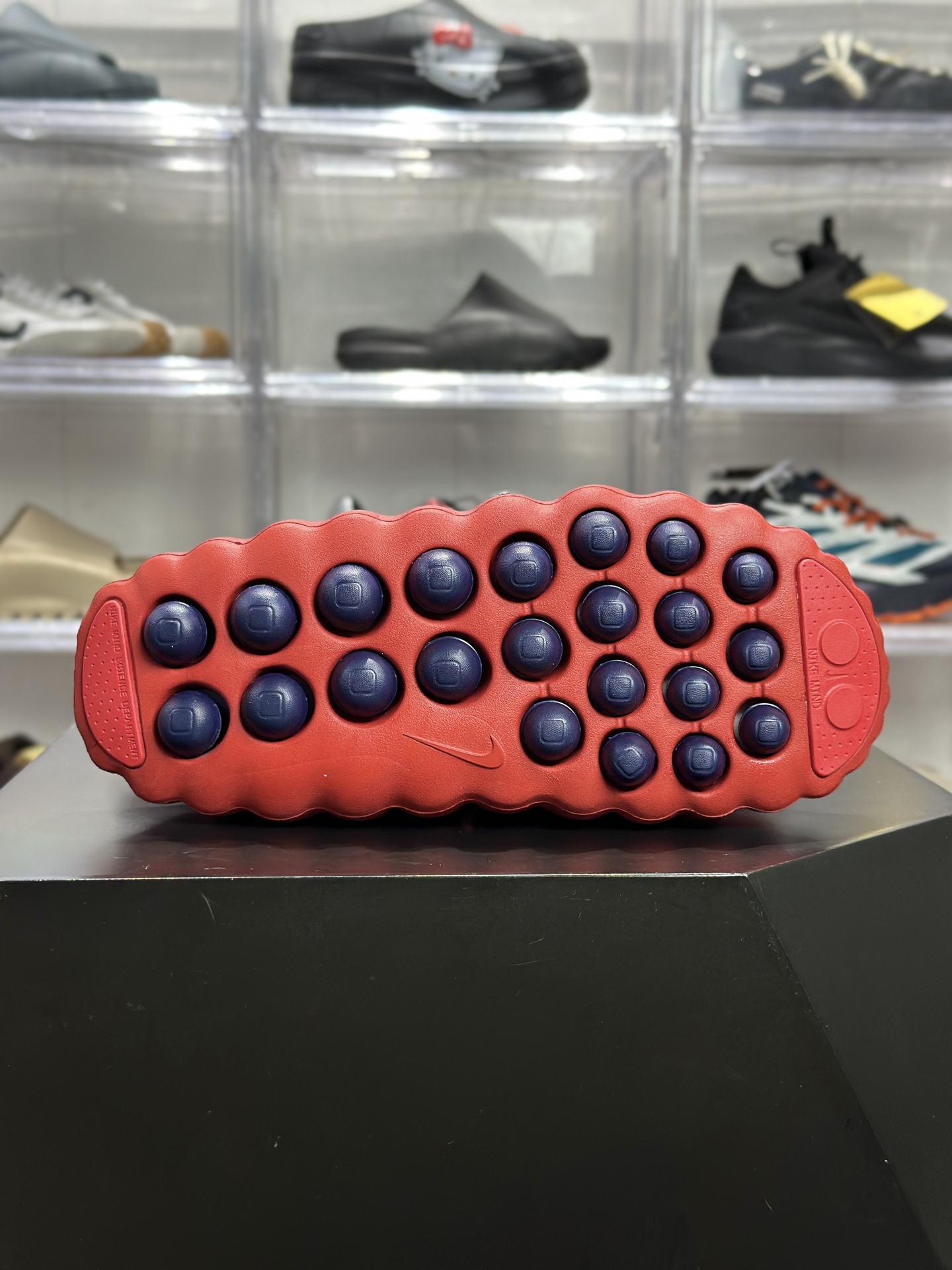 Nike Mind 001 科比灵感红黑渐变款 HQ4307-601-Top High Quatity Cheap Sneakers Fashion Clothing Clothes Bags handbags Shoes of all Brand wholesale With The best Quality And Beautiful Price from China Factory Chinese suppliers wholesaler seller Nike Mind 001 科比灵感红黑渐变款 HQ4307-601