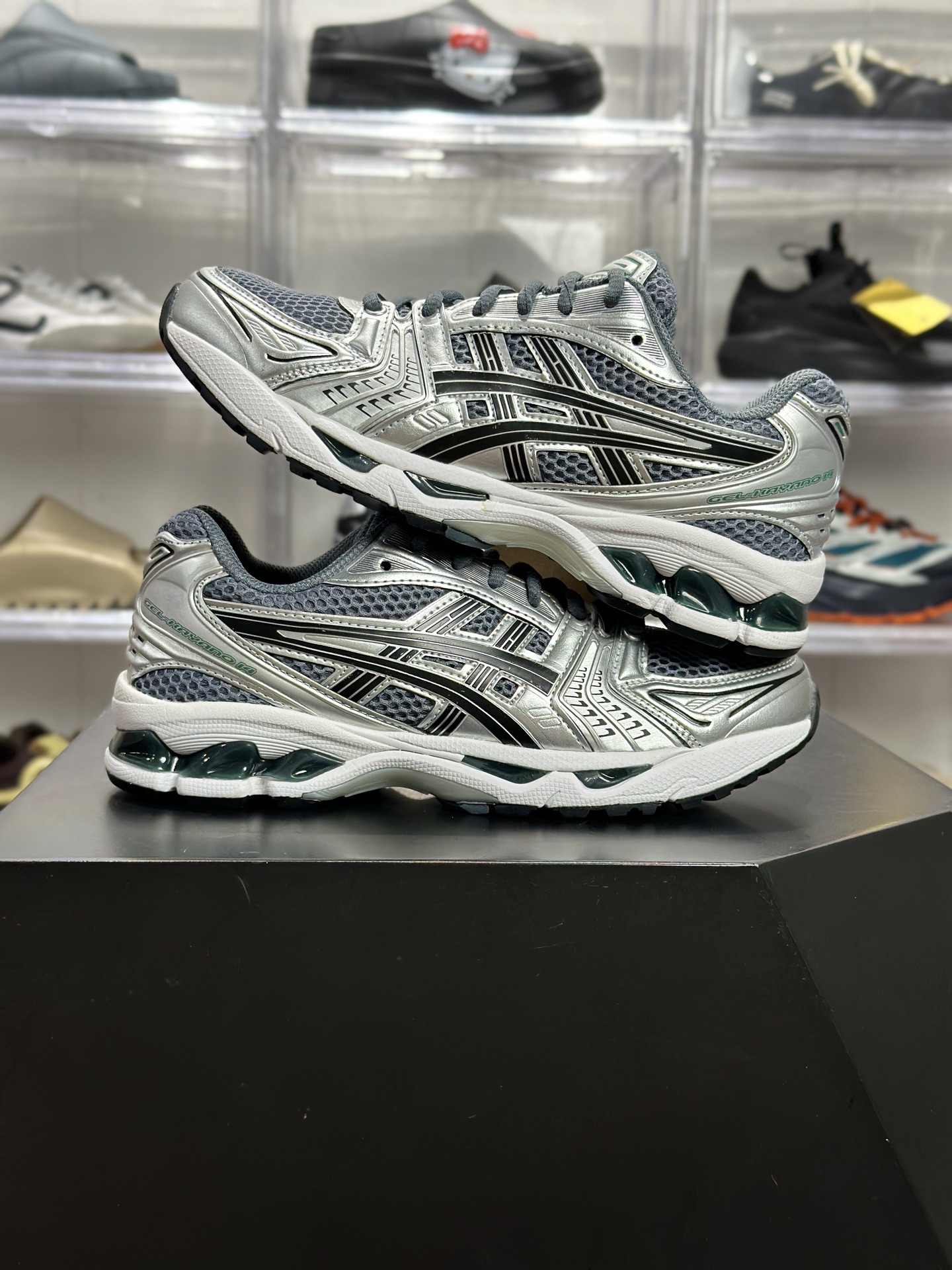 220 ASICS GEL-KAYANO 14 银灰绿色 1203A537-020