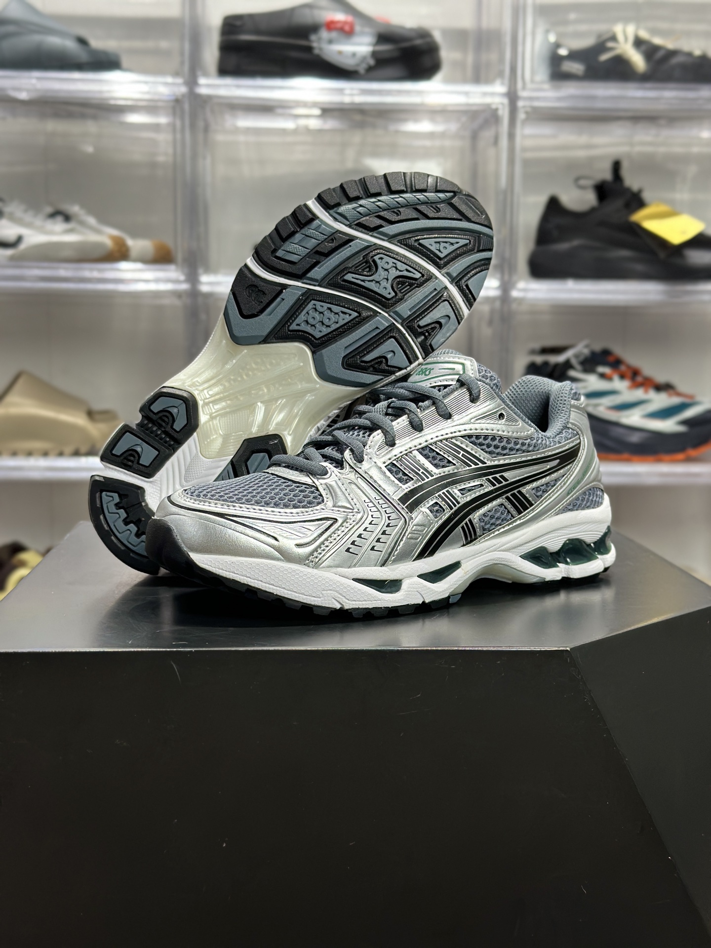 220 ASICS GEL-KAYANO 14 银灰绿色 1203A537-020