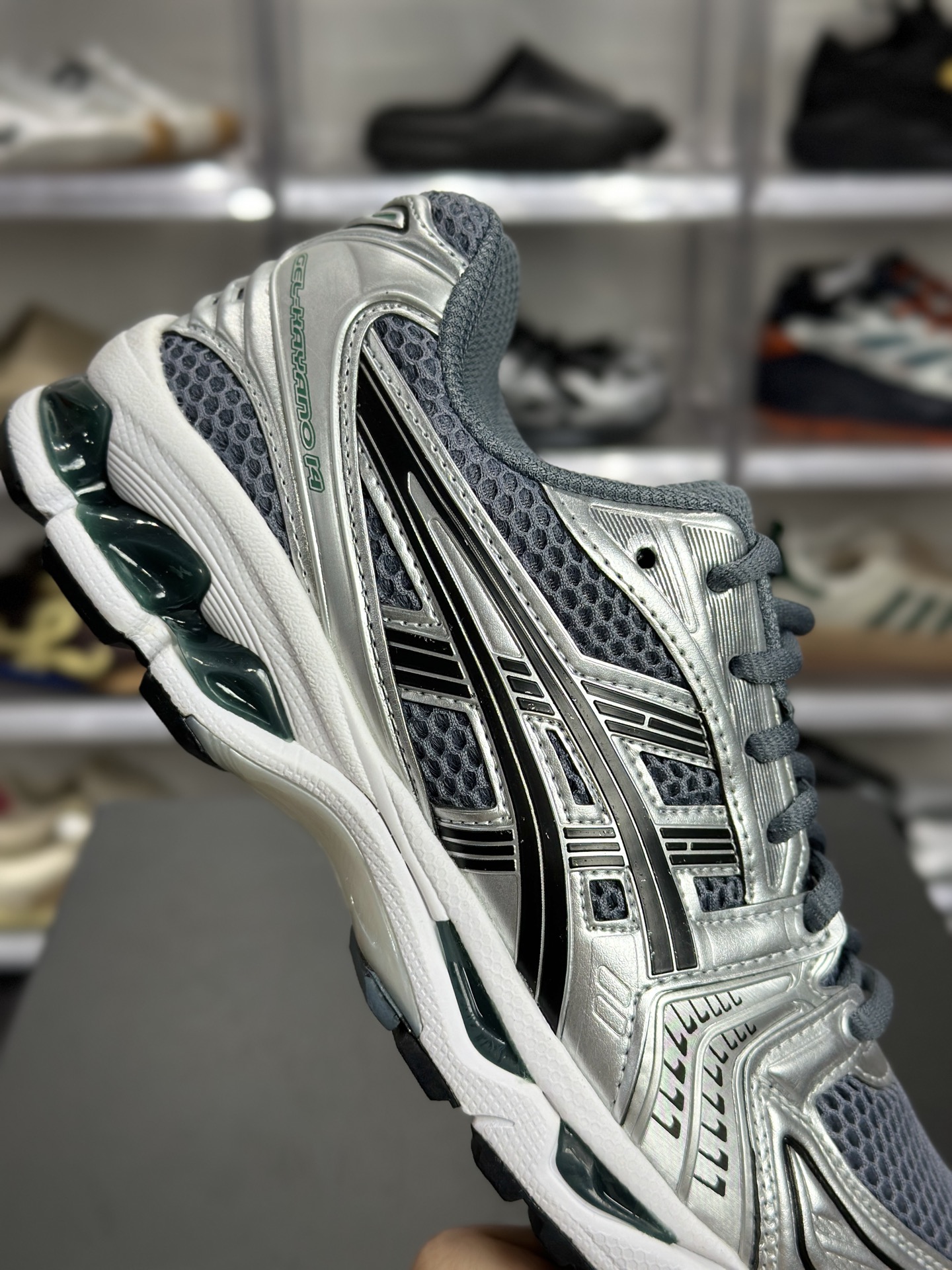 220 ASICS GEL-KAYANO 14 银灰绿色 1203A537-020