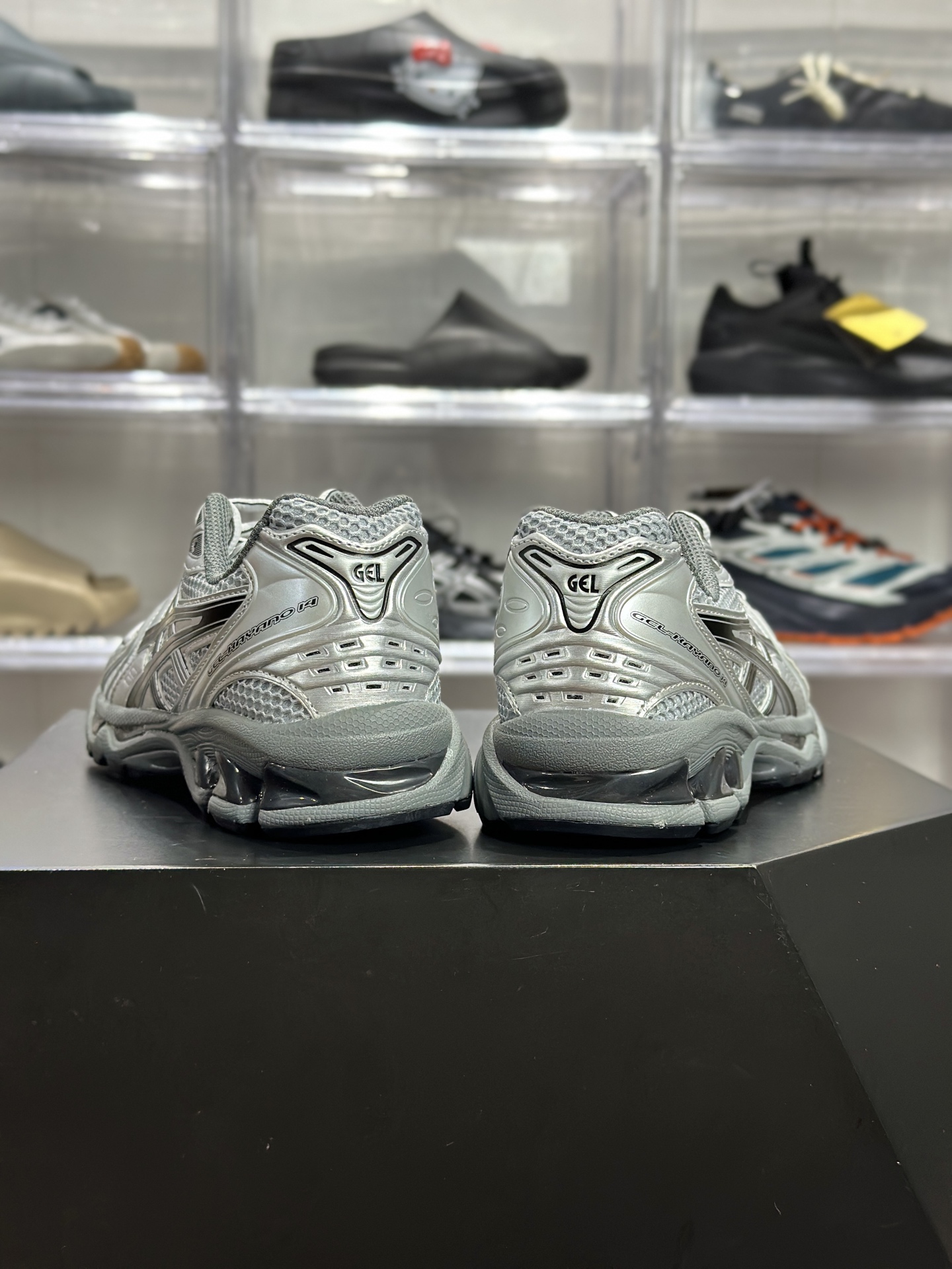 220 ASICS GEL-KAYANO 14「银黑」 1203A706-020 俗称金属银武士款-Chinese UA Cheap High Quatity Brand Clothes Bags handbags Sneakers wholesale wholesaler seller from China Factory suppliers Fashion Clothing Shoes best Quality Beautiful Price 220 ASICS GEL-KAYANO 14「银黑」 1203A706-020 俗称金属银武士款