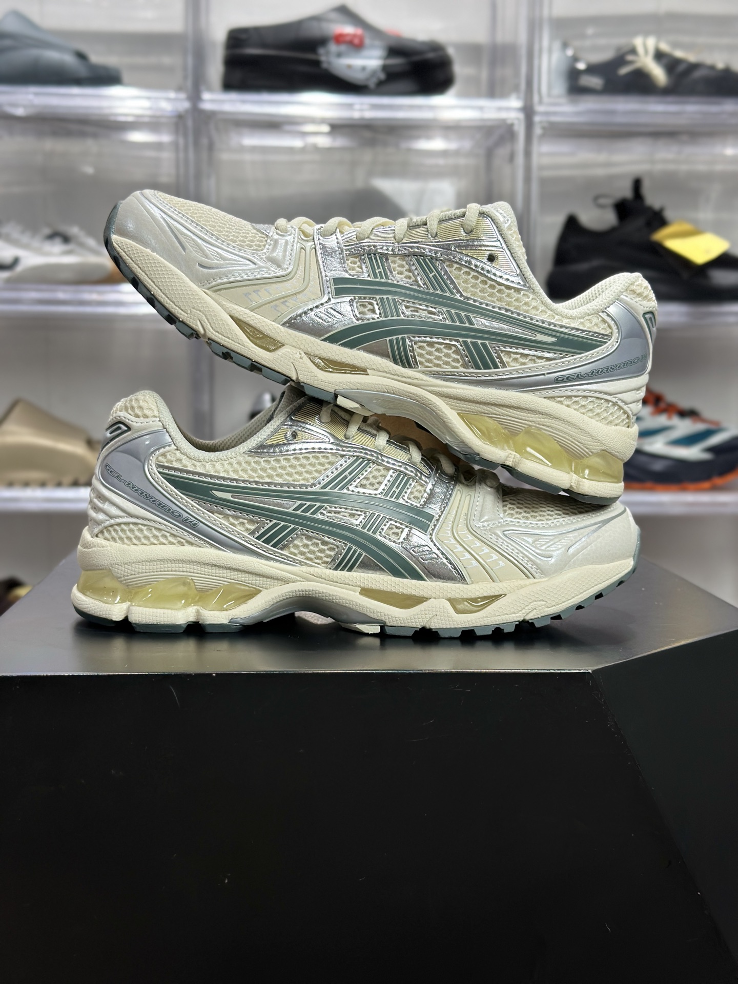 220 ASICS GEL-KAYANO 14「米白灰绿」 1201A019-200 俗称奶茶色 / 奶油绿款