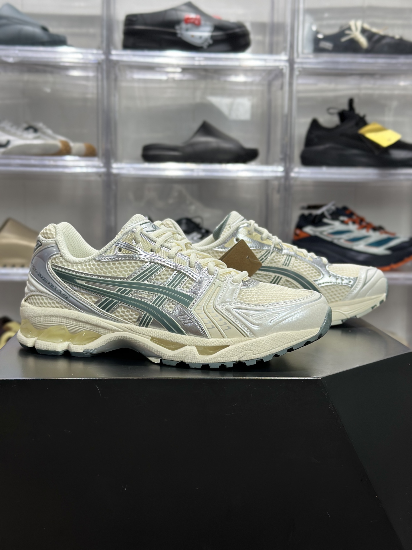 220 ASICS GEL-KAYANO 14「米白灰绿」 1201A019-200 俗称奶茶色 / 奶油绿款
