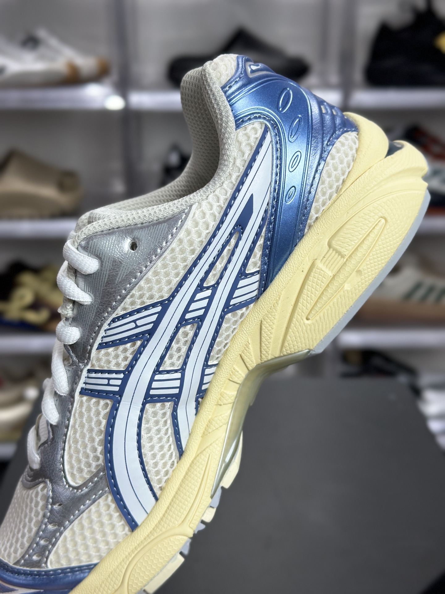220 ASICS GEL-KAYANO 14「奶油牛仔蓝」 1203A537-102 俗称复古奶蓝款