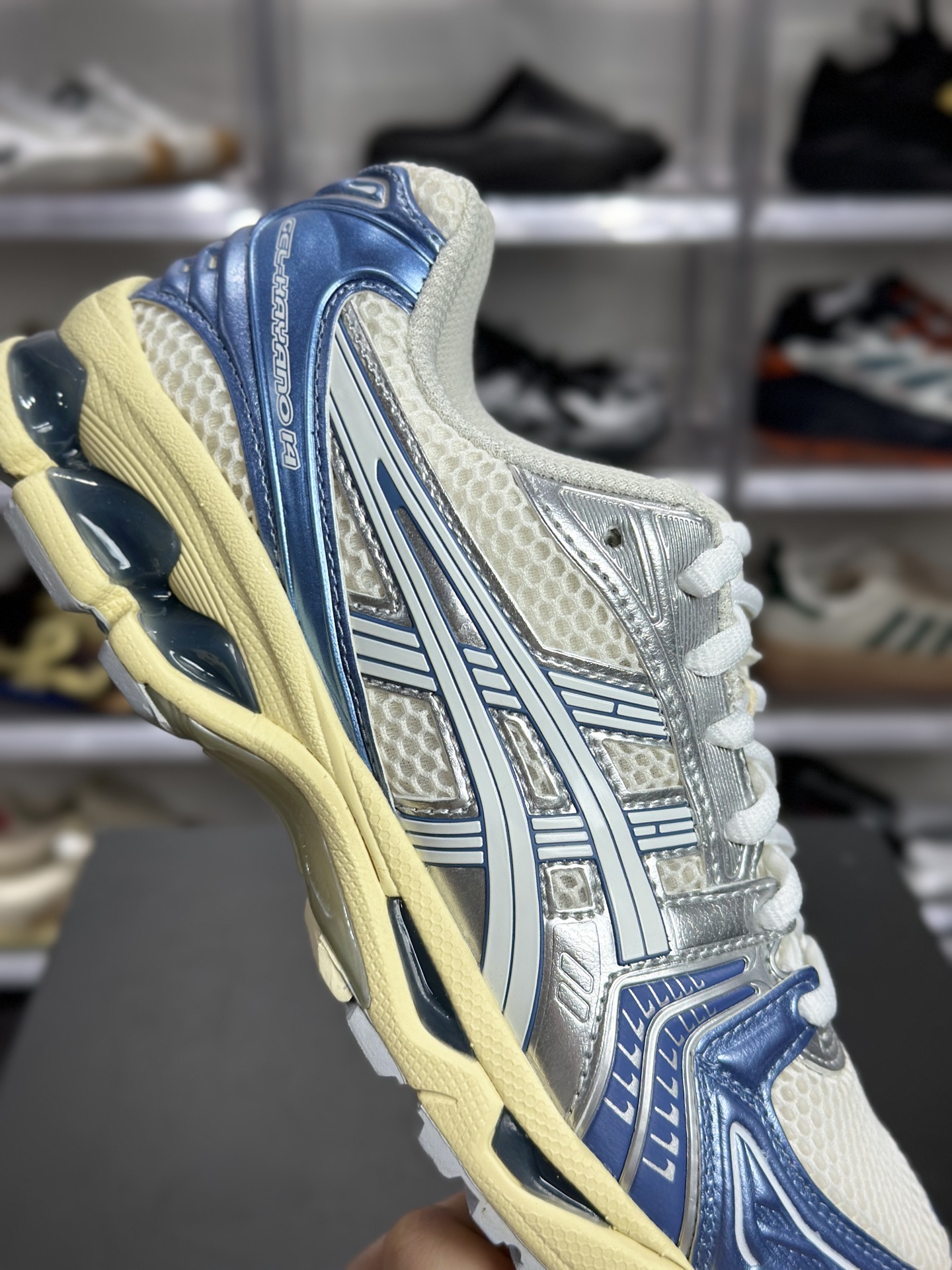 220 ASICS GEL-KAYANO 14「奶油牛仔蓝」 1203A537-102 俗称复古奶蓝款