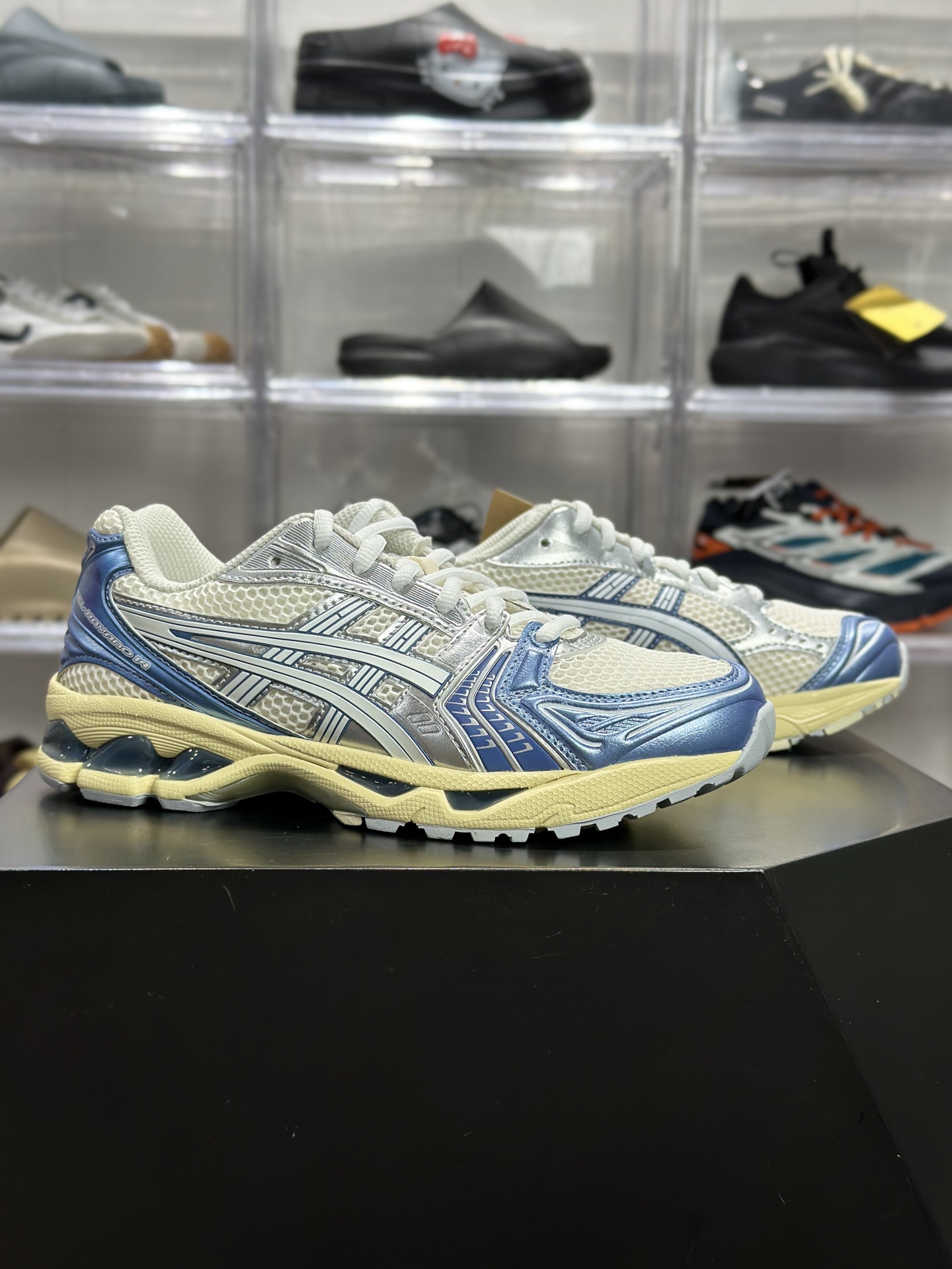 220 ASICS GEL-KAYANO 14「奶油牛仔蓝」 1203A537-102 俗称复古奶蓝款