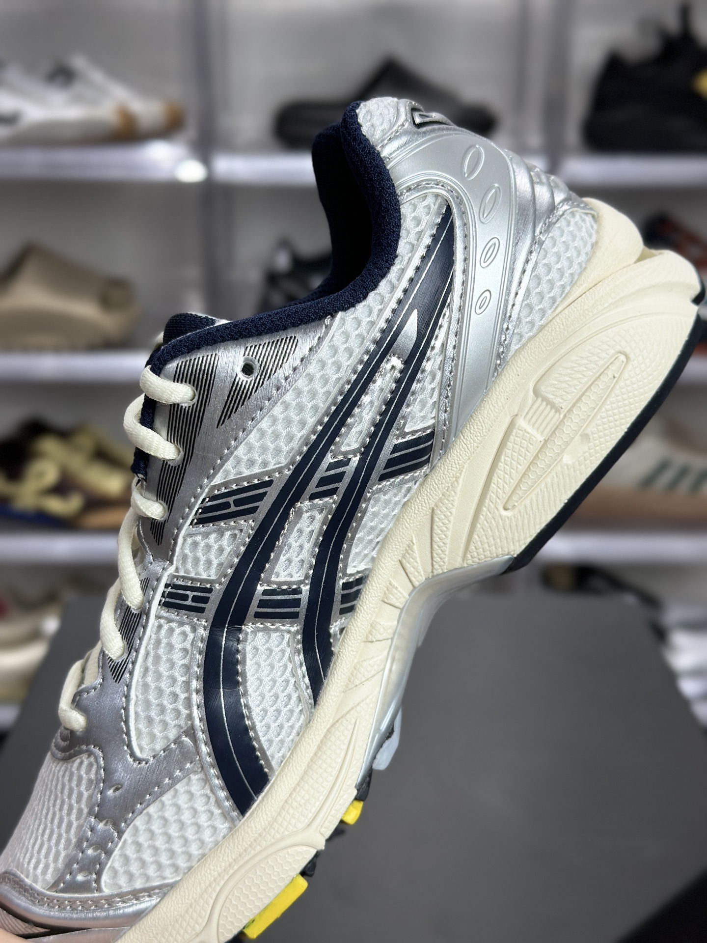 220 ASICS GEL-KAYANO 14「白银午夜蓝」 1203A961-100 俗称奶白藏蓝款