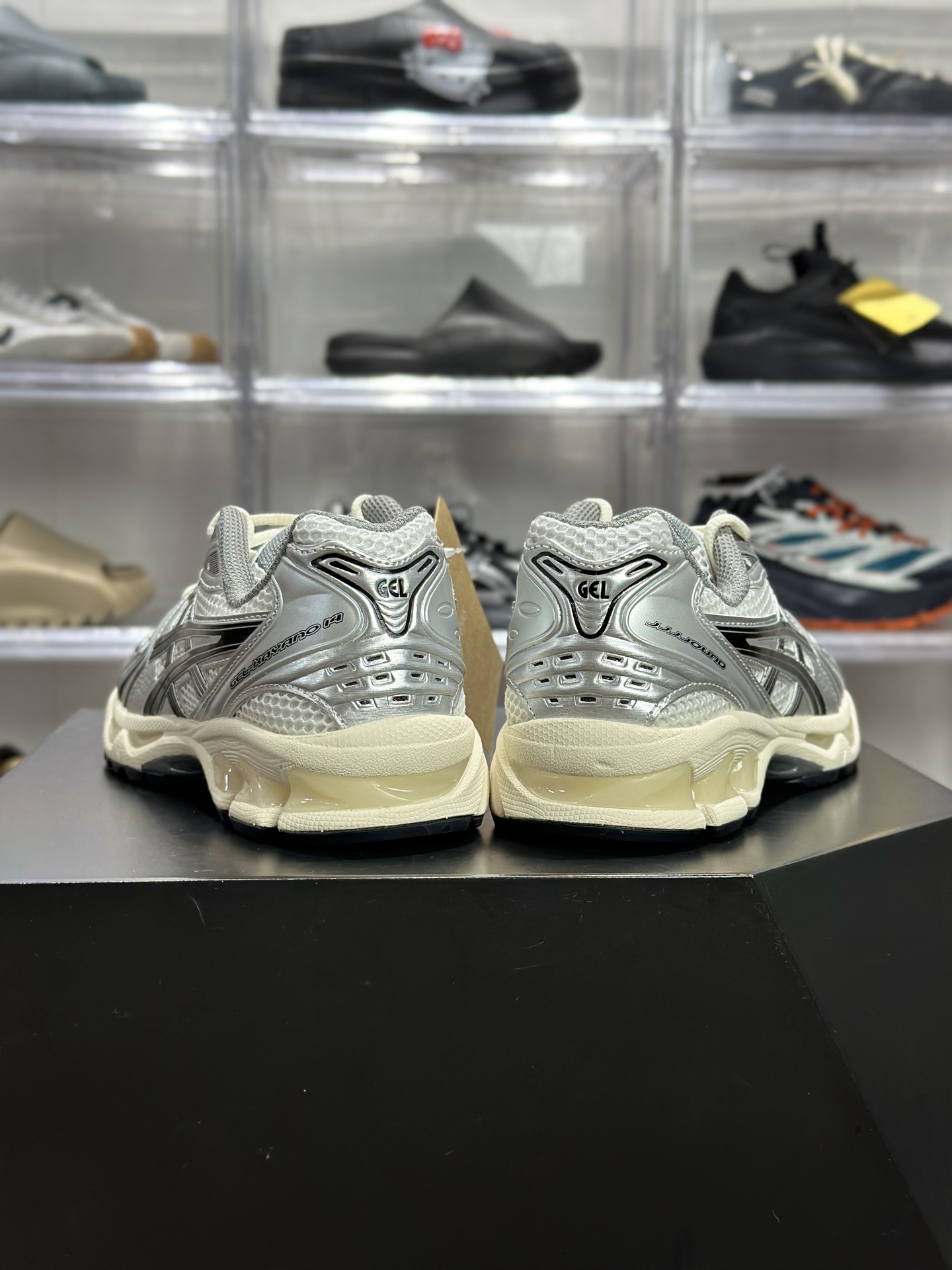 220 ASICS GEL-KAYANO 14「白银黑」 1201A457-101 俗称米白黑复古款