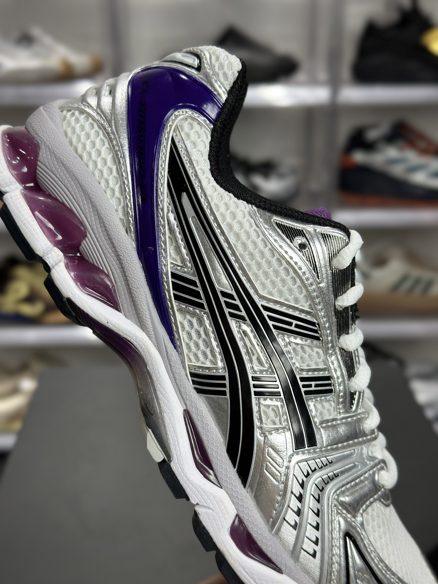 220 ASICS GEL-KAYANO 14「电光深紫」 1202A056-111 俗称白紫香芋紫