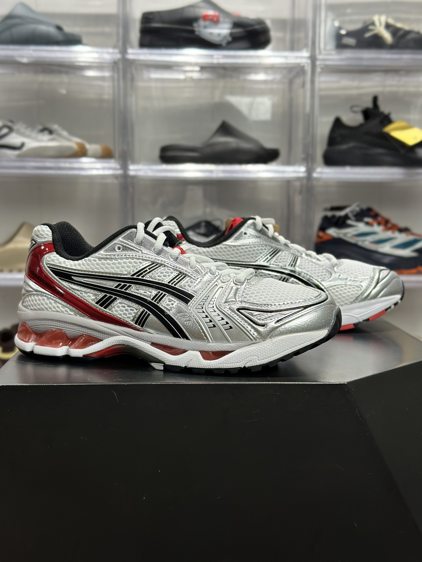 220 ASICS GEL-KAYANO 14「经典红白」 1201A019-103 俗称银红元年款-Chinese UA Cheap High Quatity Brand Clothes Bags handbags Sneakers wholesale wholesaler seller from China Factory suppliers Fashion Clothing Shoes best Quality Beautiful Price 220 ASICS GEL-KAYANO 14「经典红白」 1201A019-103 俗称银红元年款